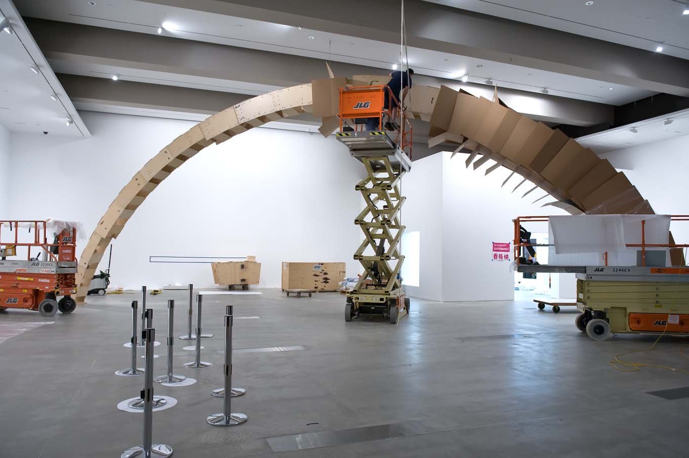 Sculpture Technician - sculpture installation