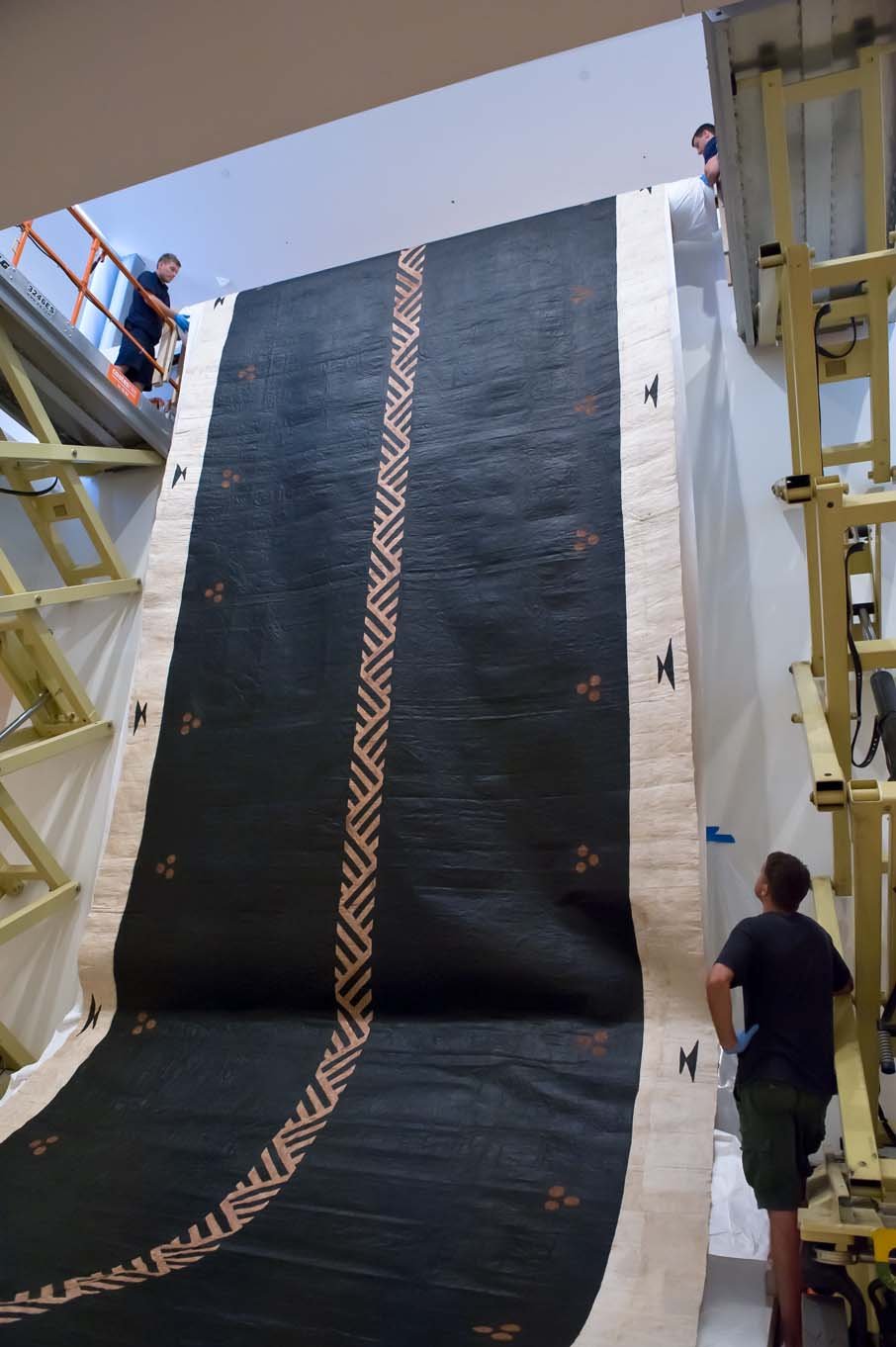 Sculpture Technician - sculpture installation