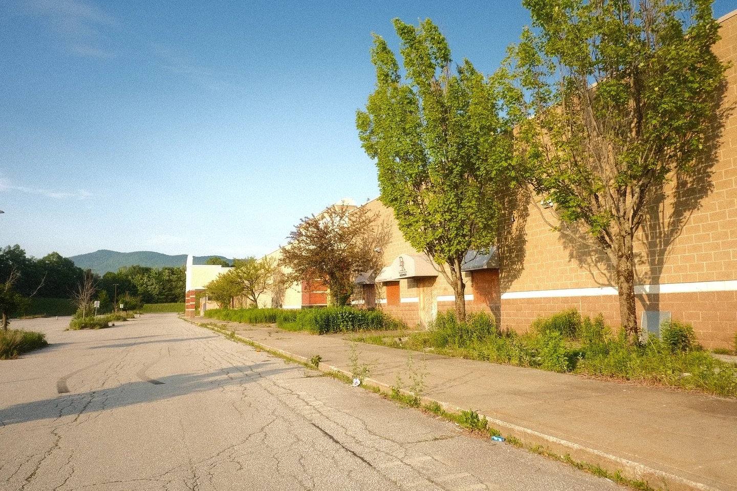 Some #urbex today on a wedding free weekend 📷 

#urbex #urbanexploration #abandoned #abandonedworld #explore #fuji