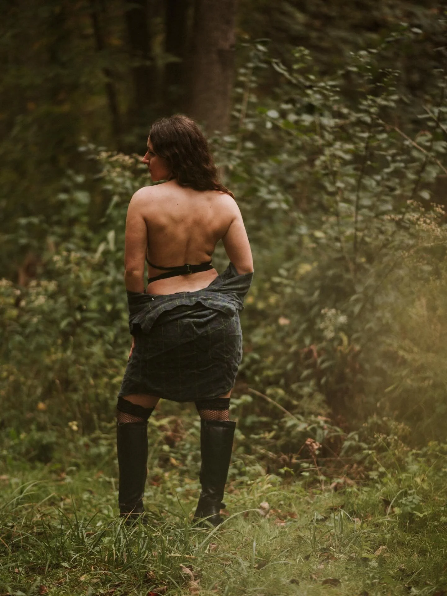 Bring back sunshine and 70 degree days 📷 

#confidence #vermontphotographer #beyourself