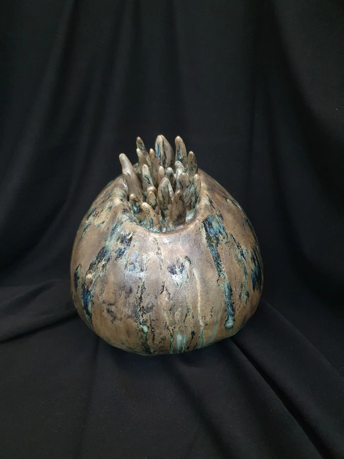 'Black Opal' Glaze Anemone (light)