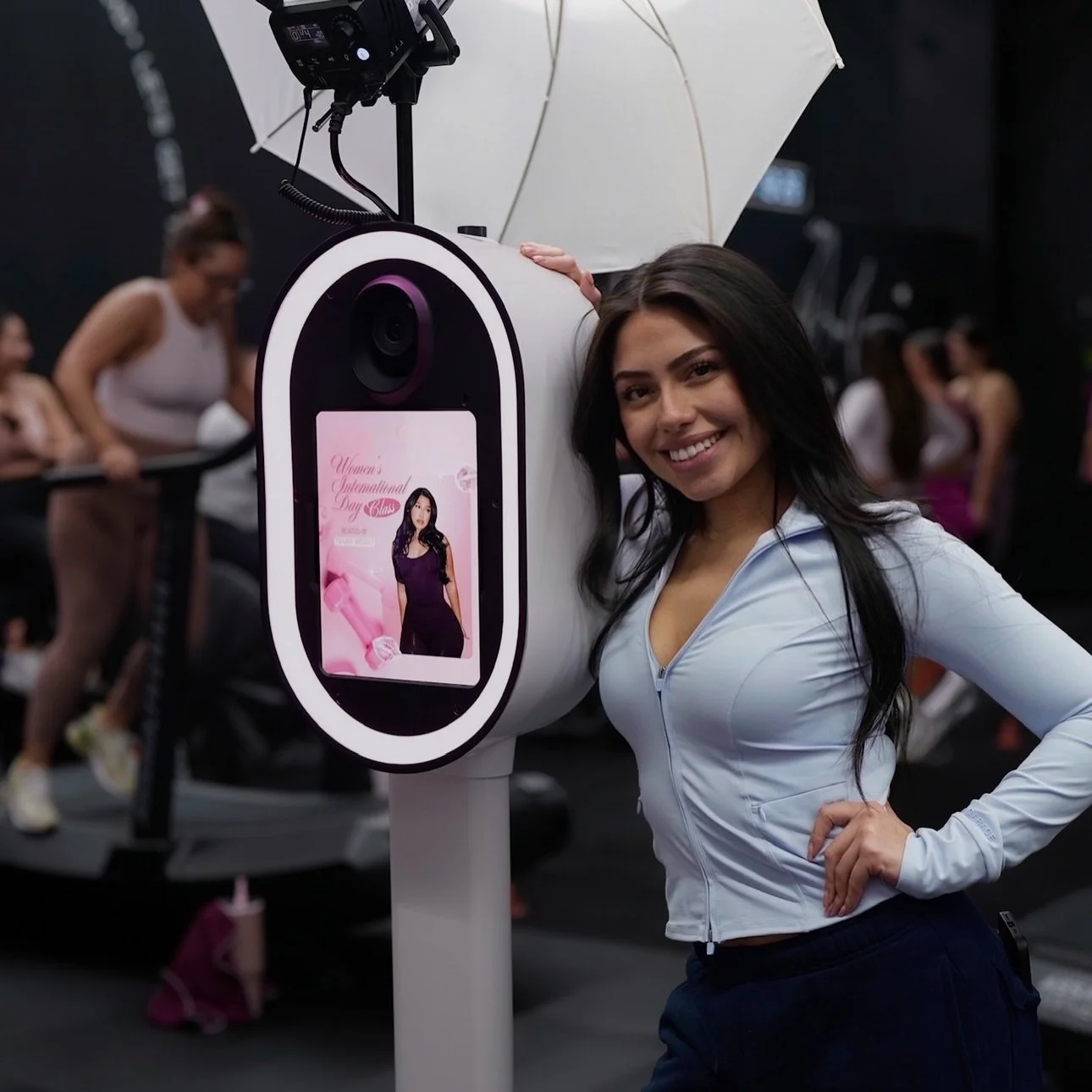 Women&rsquo;s International Day Class with @tamaraaarevalo and the girls 💞💪

Looking for a Photo Booth for your next event ? CLICK the LINK in our bio or message us ✨ 

#photographer #photobooth #longisland #goldenmoments