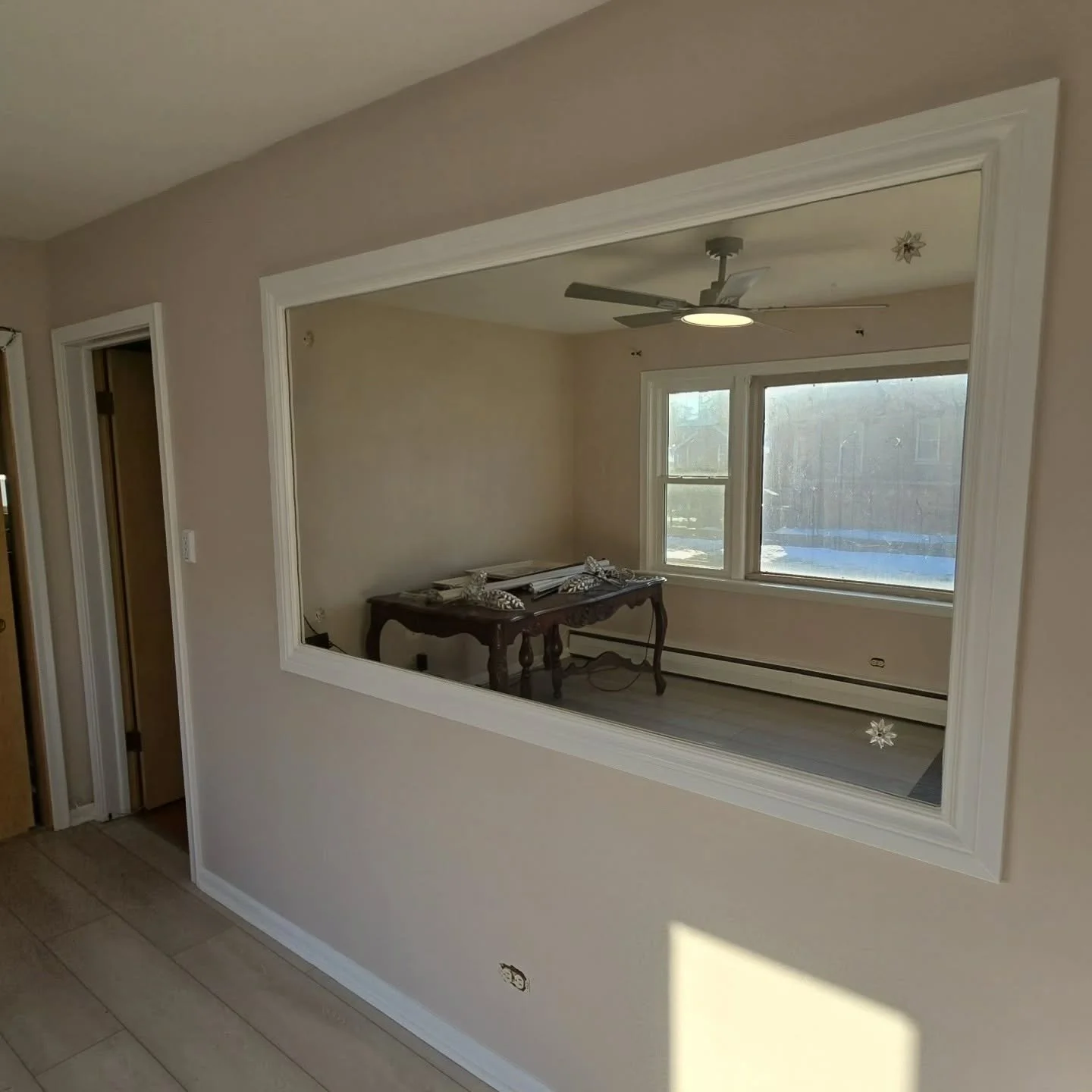 ✨ Before &amp; After Transformation ✨
This room got a simple but powerful upgrade! The walls were refreshed with a modern new paint color, and we completely transformed the large wall mirror by adding custom decorative trim around it. What was once a