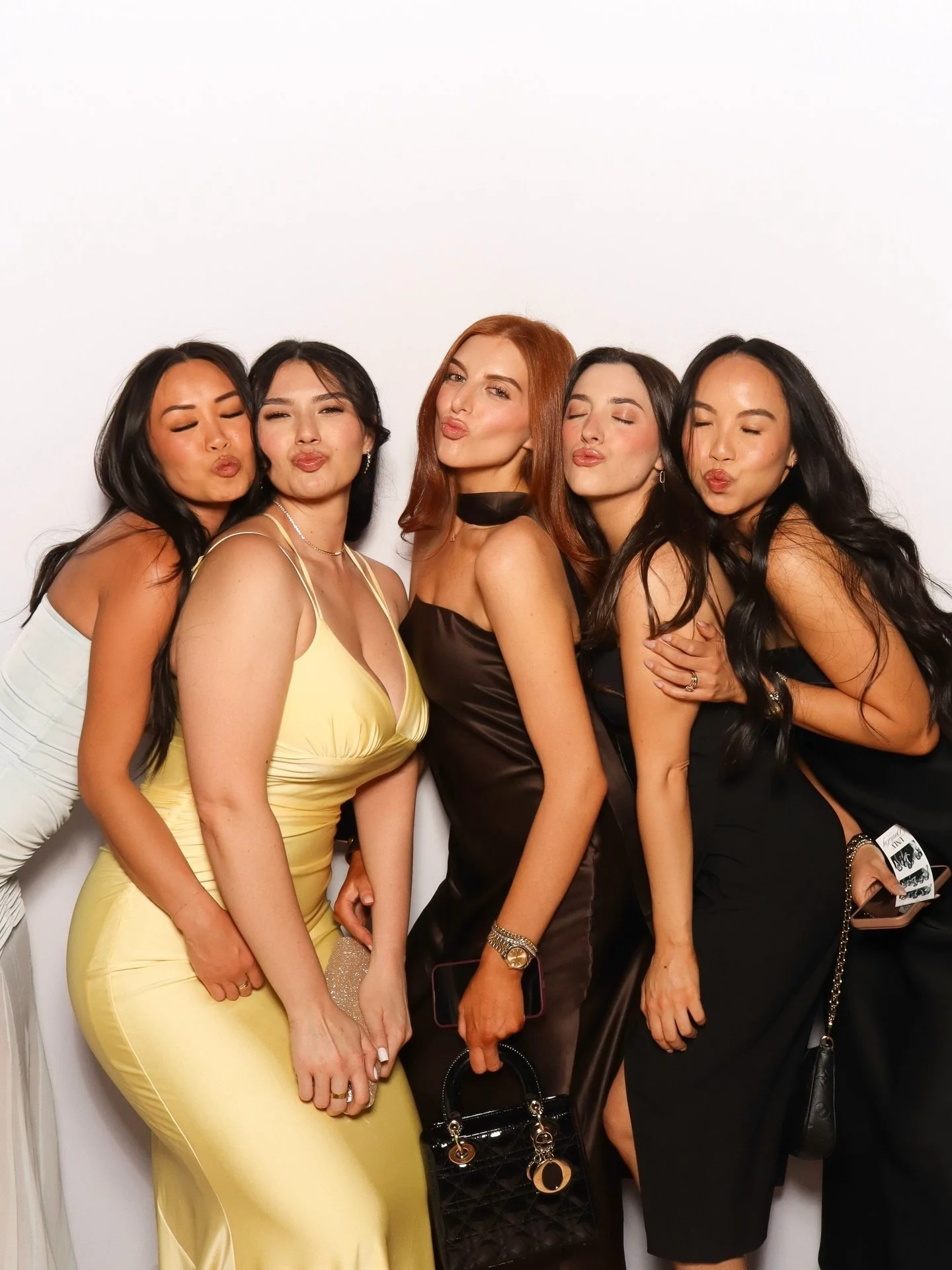 Proof that dentists can have fun too 🦷📸 
.
.
.
#blondiebooths #photobooth #photoboothlasvegas #photoboothrental #photoboothfun