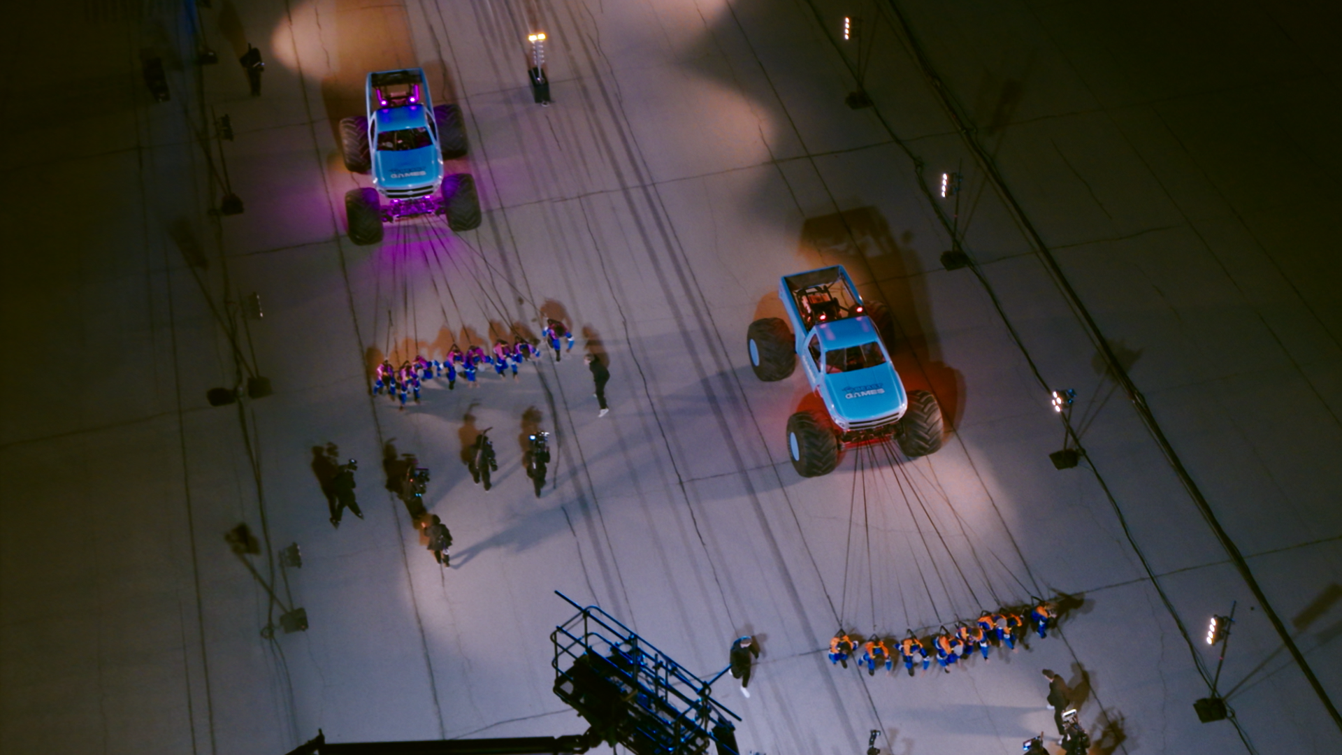 Pulling a 10,000 lbs minster truck, I'm on team orange