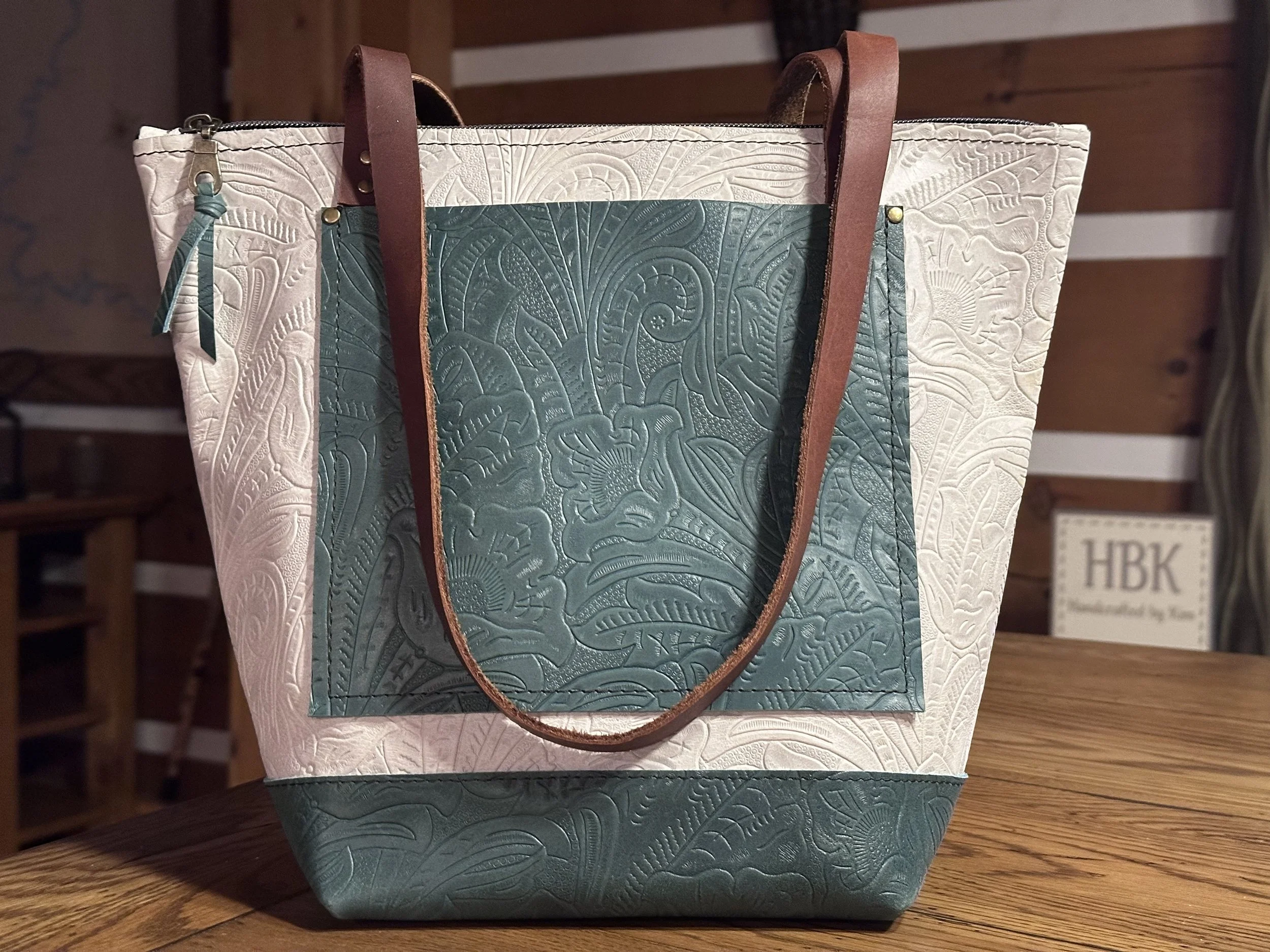 Small Zippered 2-Tone Tote - Denver Cream