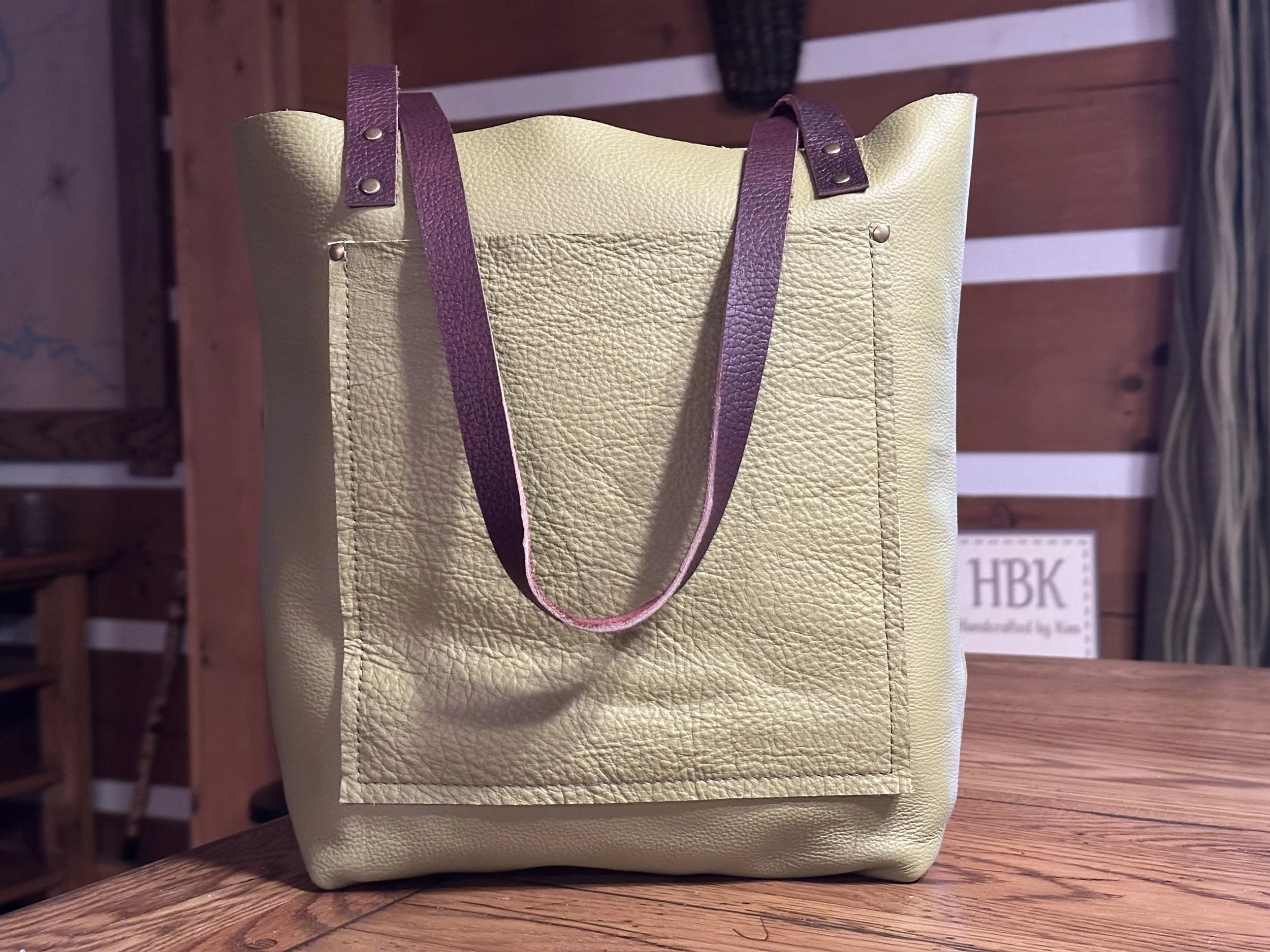 Small Tote - Aloe Green