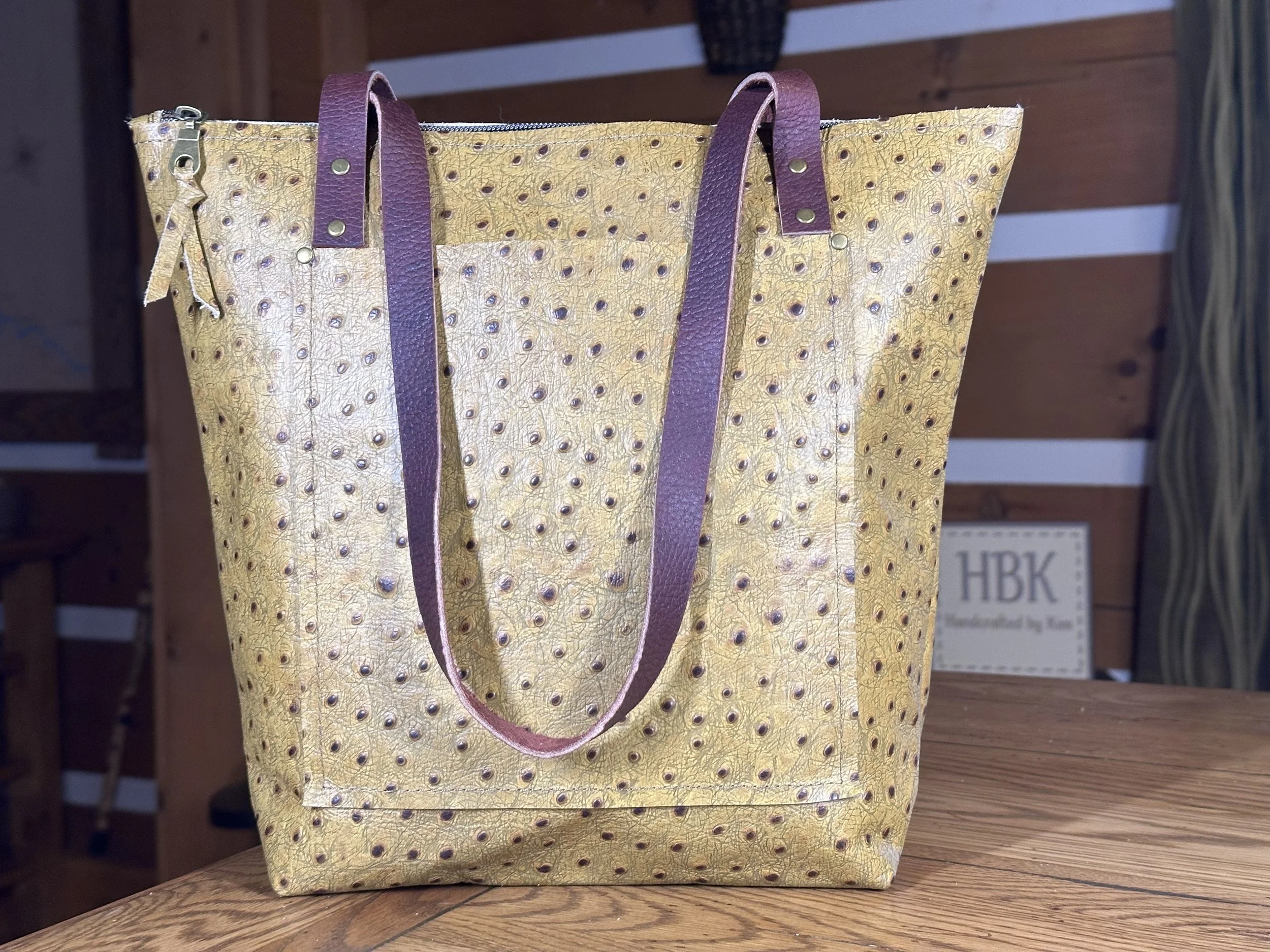 Small Zippered Tote - Ostrich