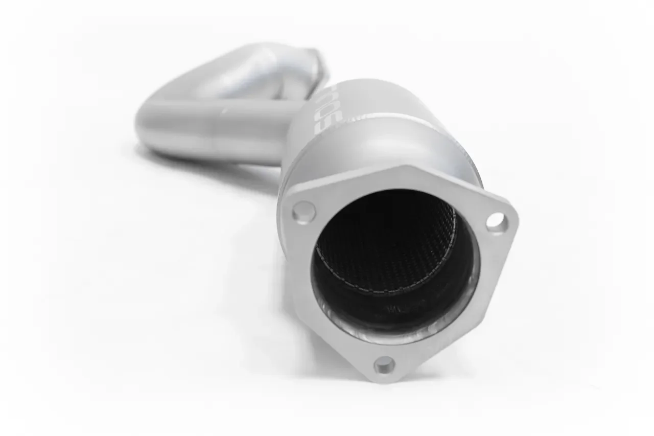 SOUL-Performance-Products-718-GT4-RS-Resonated-Over-Axle-Pipes-2.webp