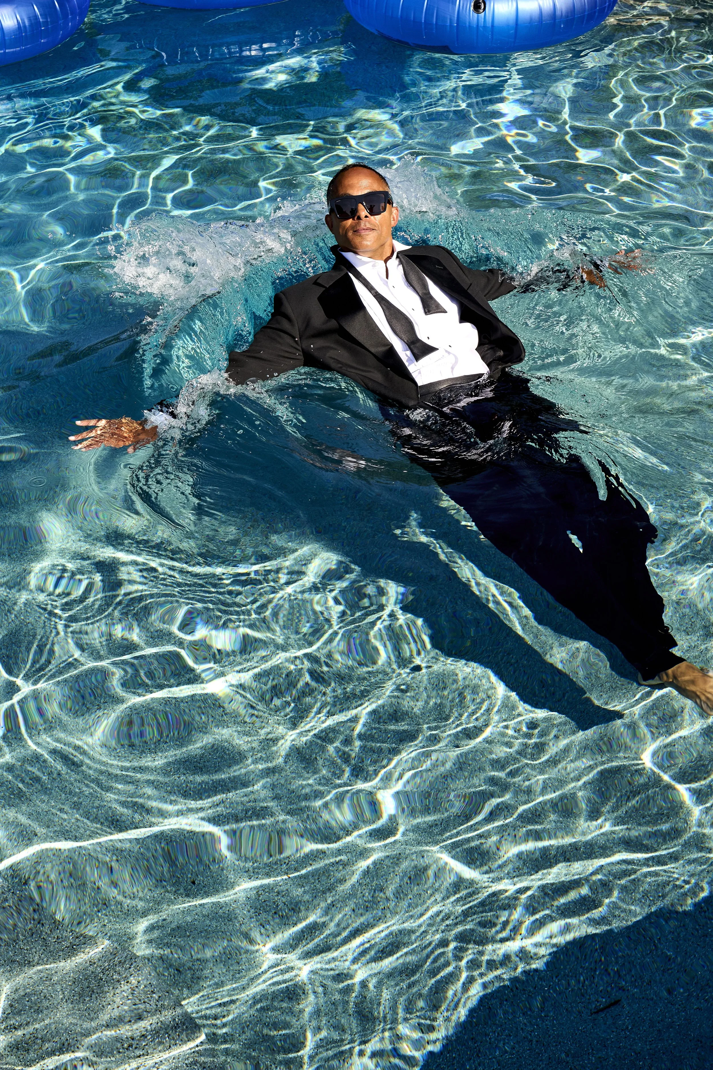 Editorial Fashion by the Pool_Reggie4863.jpg