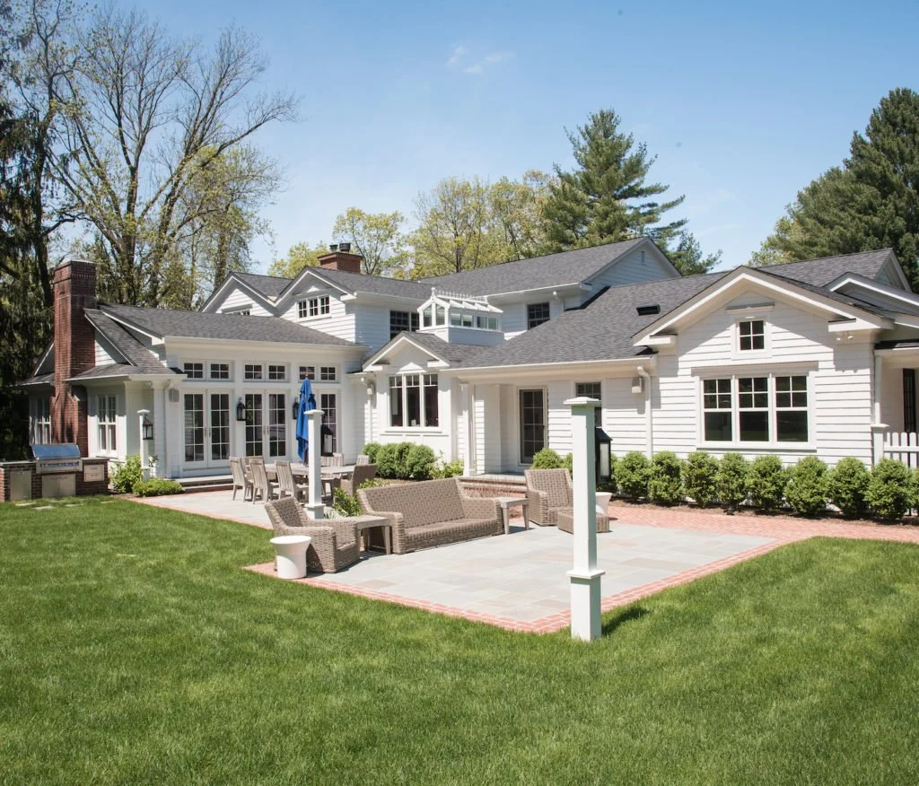 Lloyd Harbor Redefined