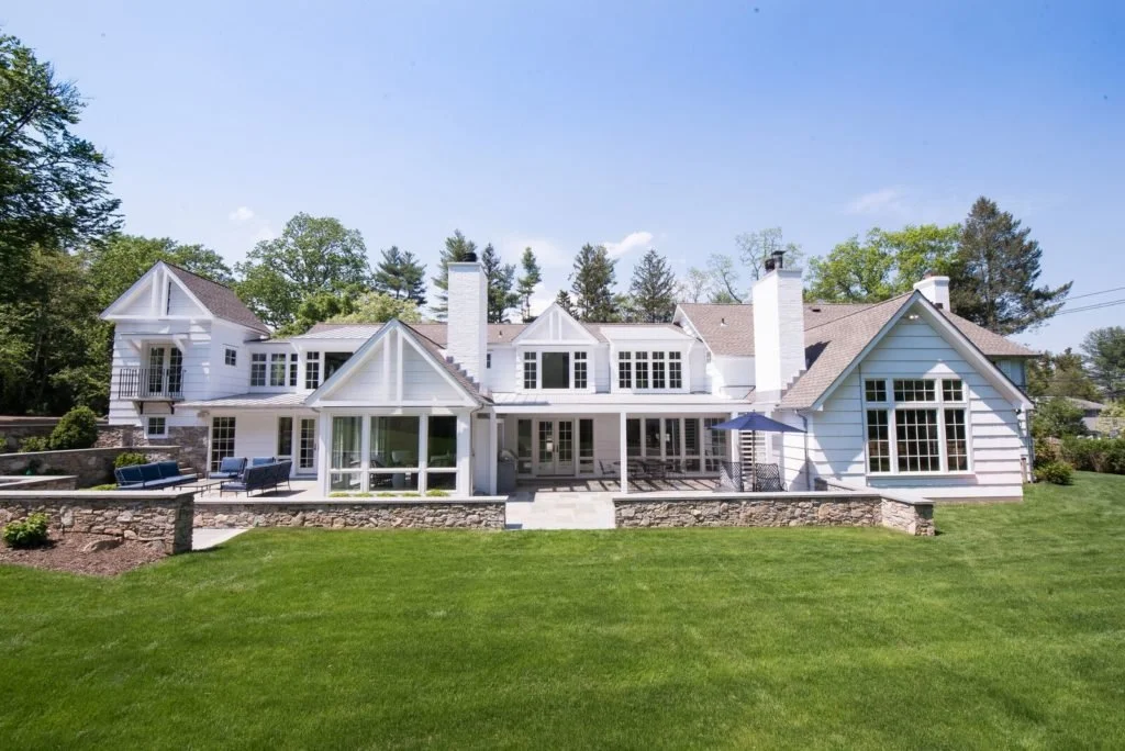 Lattingtown_exterior_retouch_1-1024x684.jpeg