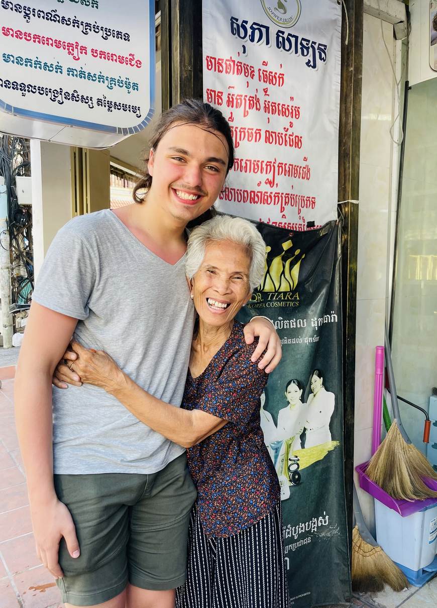 Come volunteer for Emgrace in Cambodia!