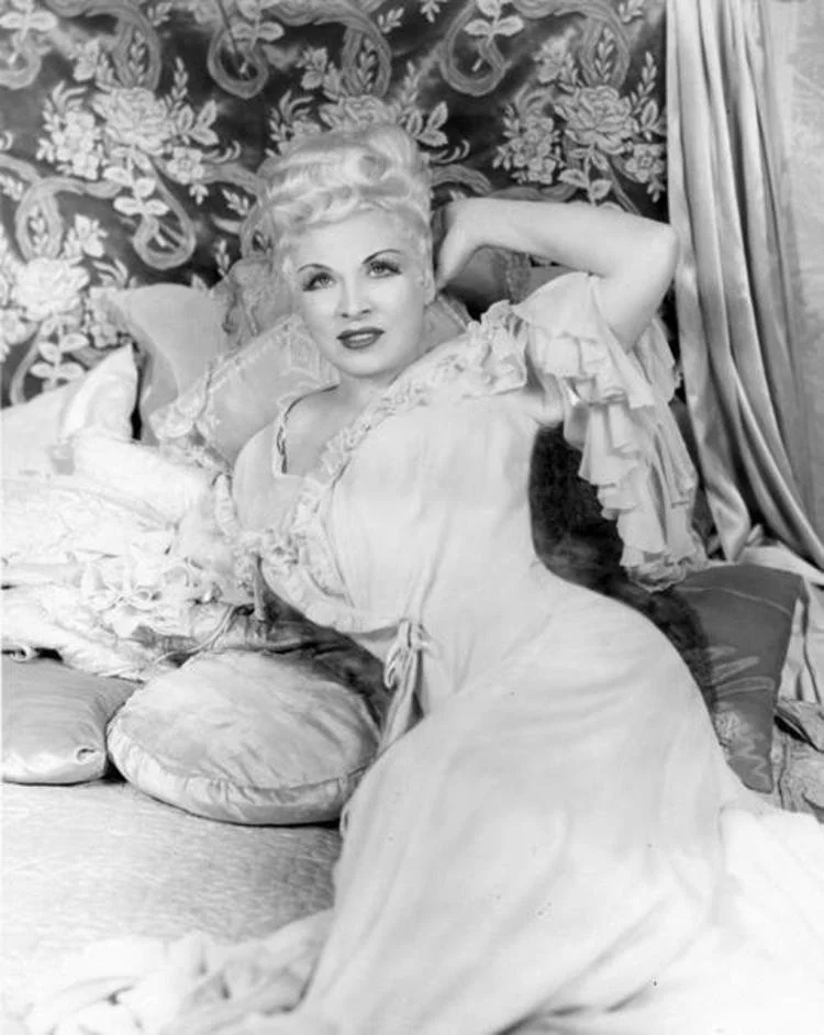Mae West in Juel Park for Promotional Photo 1932 "Night After Night"