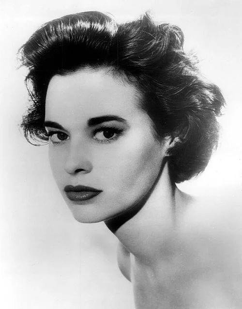 GLORIA VANDERBILT
