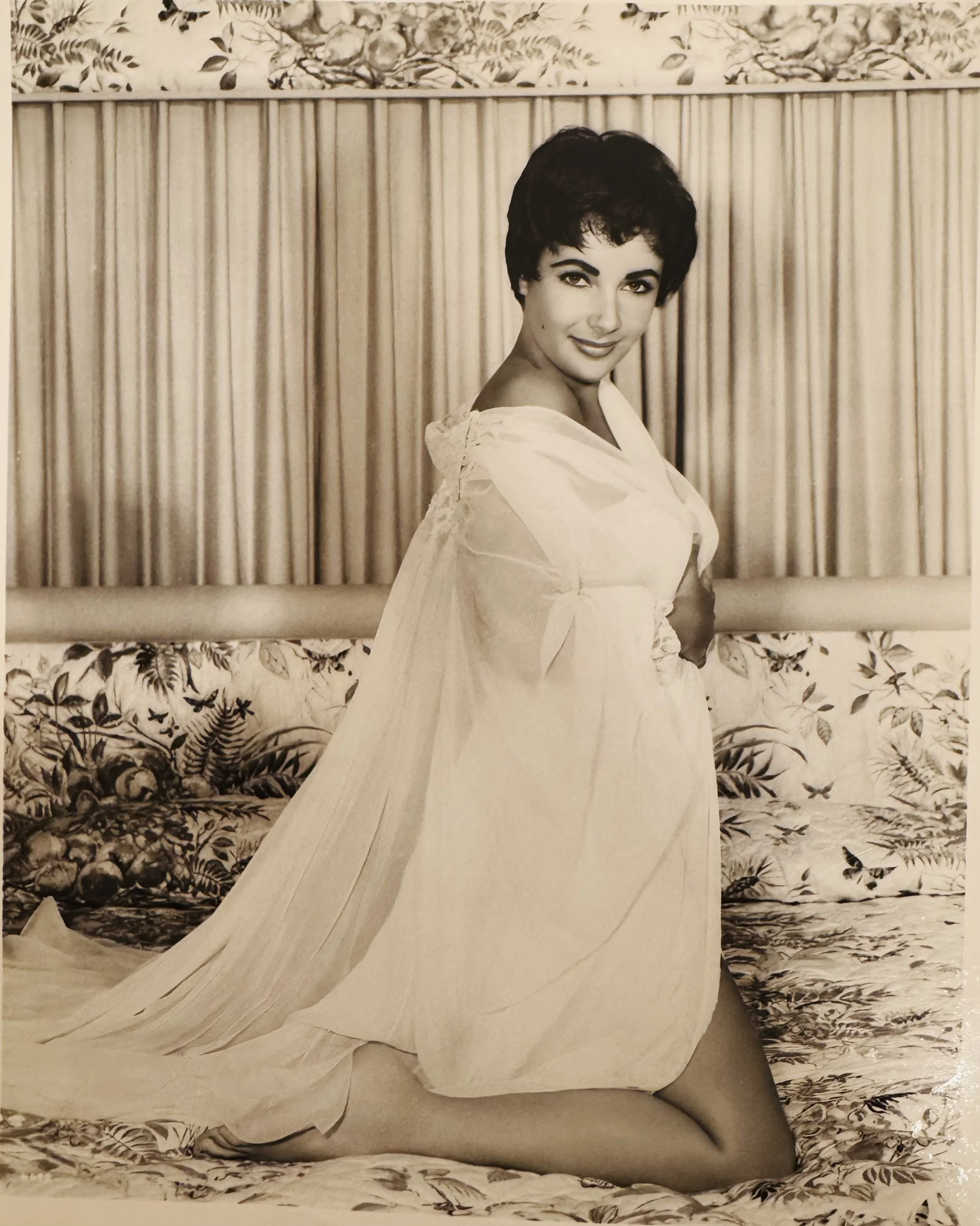 Elizabeth Taylor in Juel Park
Lingerie for MGM's 1956 "Raintree County" 