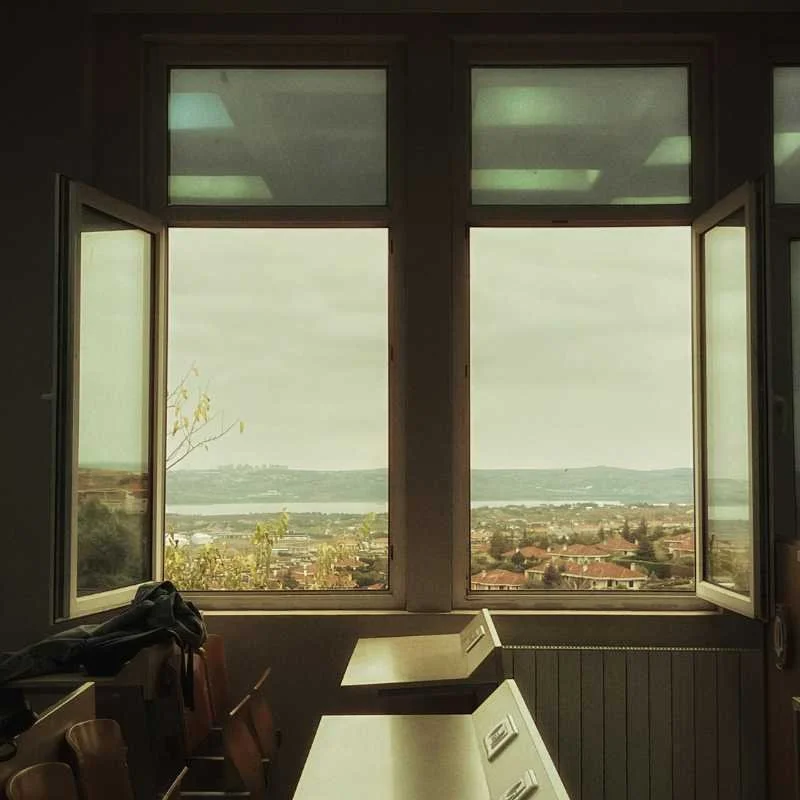 Contextual Theology Beyond the West: A Comparative Analysis of Global Christian Thought