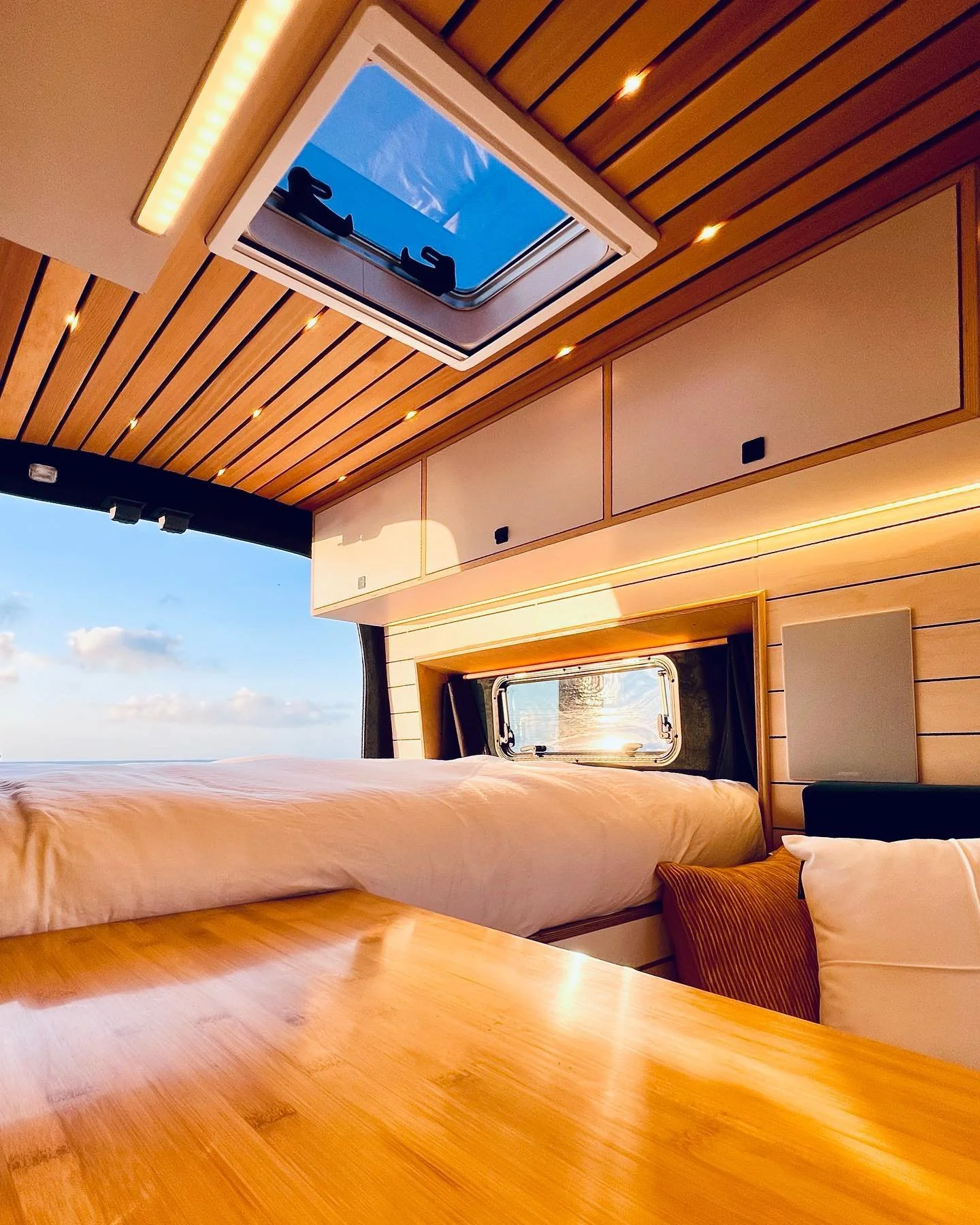 Putting on a show

Follow @vanfarernz for more van build inspiration
#vanlifeshoot #vanlifeideas #vanlifestyle #vanlife #vanbuilding
#vanlifemovement #vanlifer #vanlifers #vanbuilds #vantravel
#vanliving #vandesign #outdoors #homeiswhereyouparkit
#ho