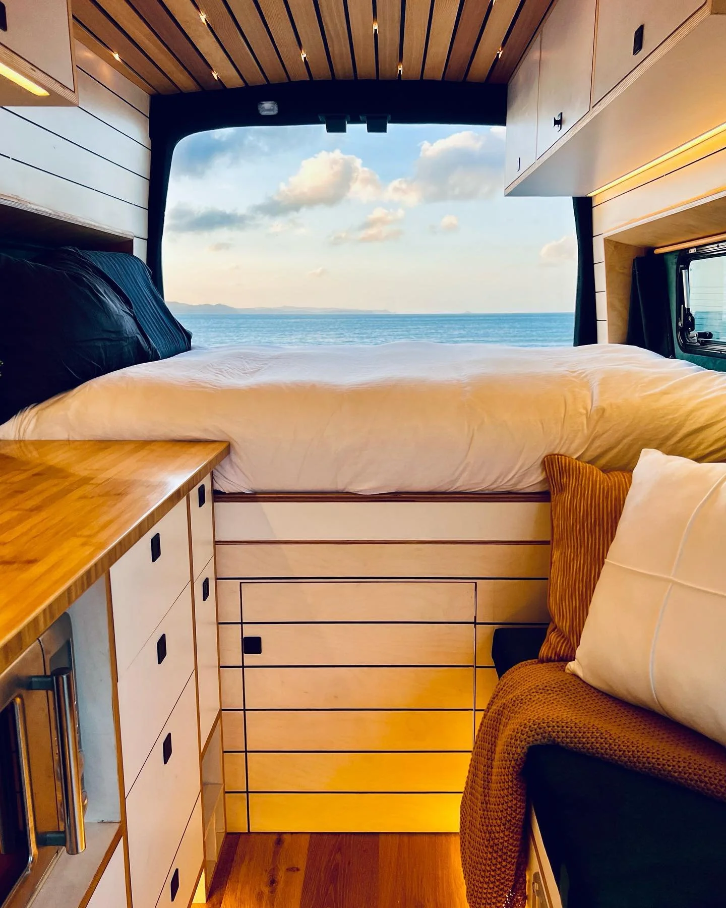 A view within a view

Follow @vanfarernz for more van build inspiration

#vanlifeshoot #vanlifeideas #vanlifestyle #vanlife #vanbuilding
#vanlifemovement #vanlifer #vanlifers #vanbuilds #vantravel
#vanliving #vandesign #outdoors #homeiswhereyouparkit