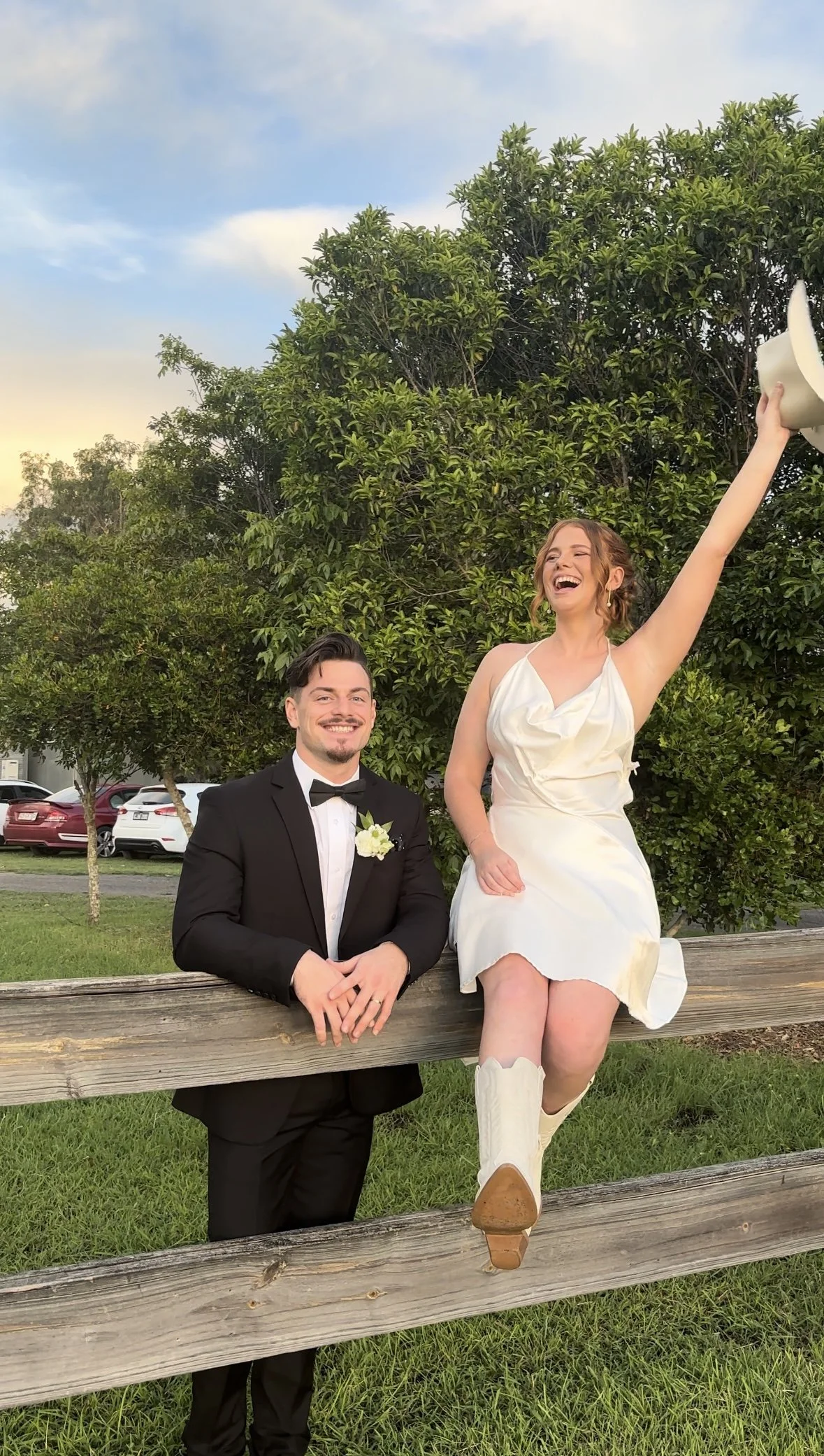 Bride and Groom at wedding content creator yeppoon