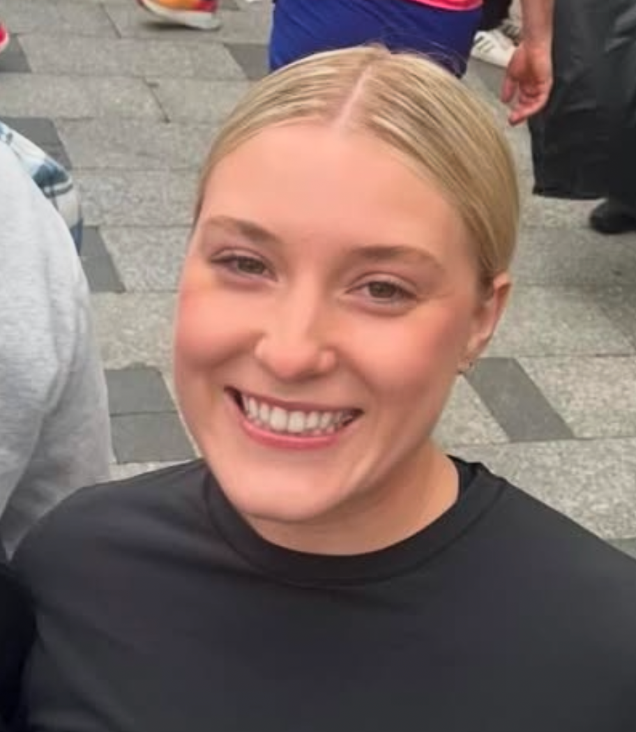 Photo of Cambrie who gives testimonial to her experience with Lu and Shantell of Lüsha Method