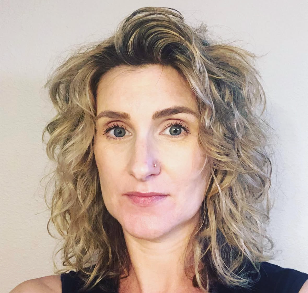 Photo of Elisa for testimonal about Lüsha Method