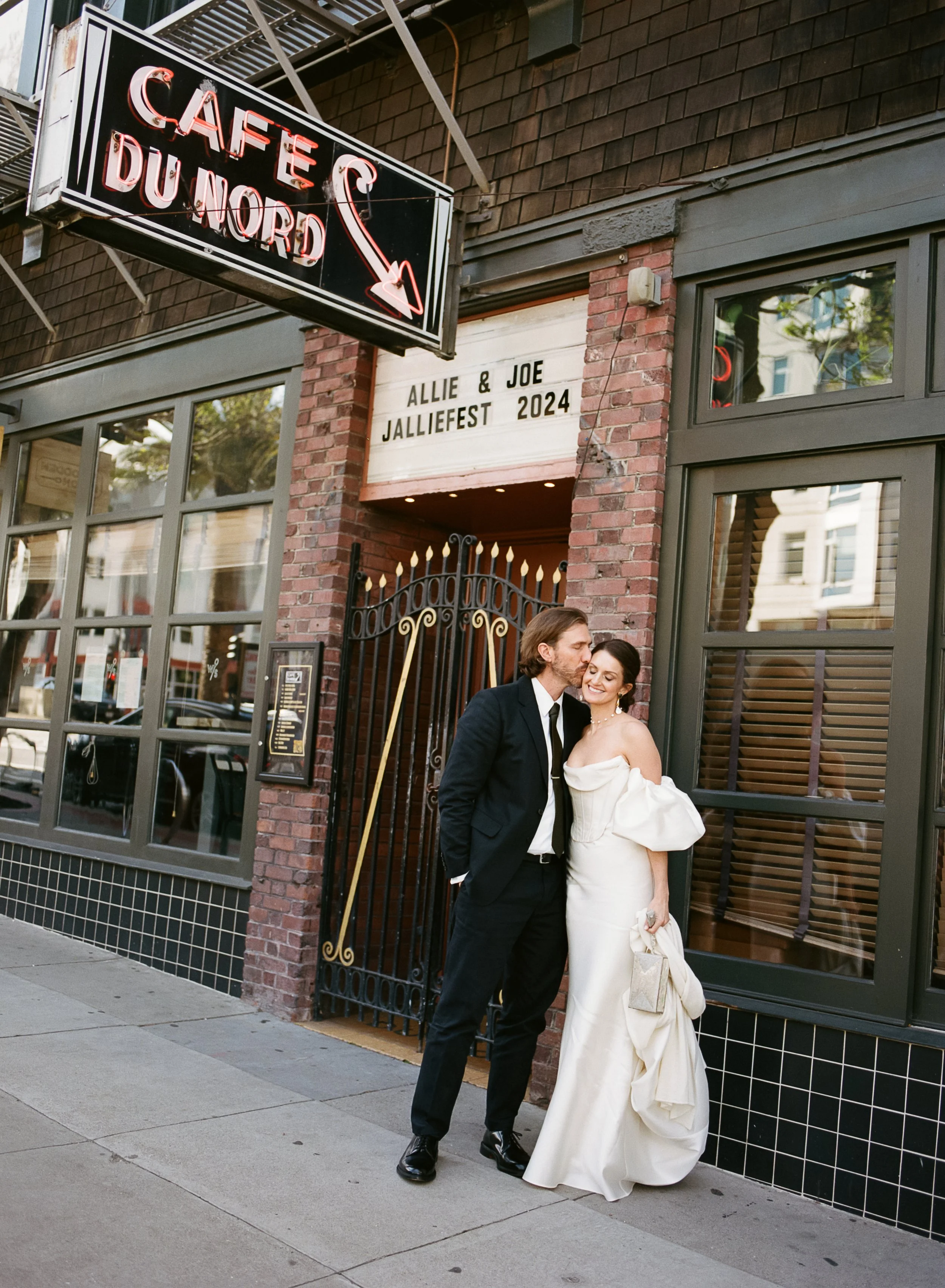 Allie_Joe_SanFranciscoWedding_033024_HollyHursleyPhoto_Film-428.jpg