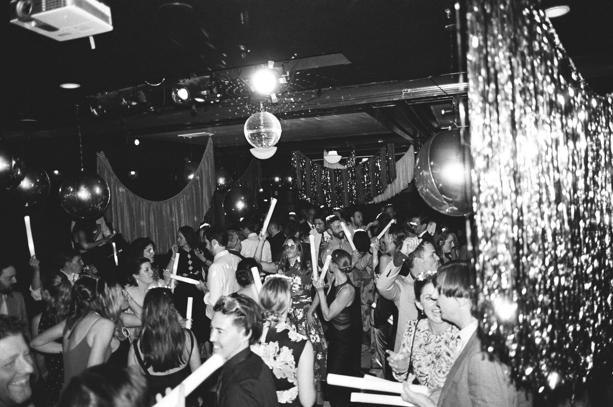 Allie_Joe_SanFranciscoWedding_033024_HollyHursleyPhoto_Film-529.jpg
