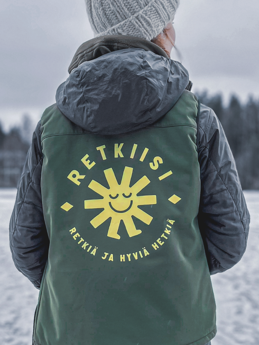 Retkiisi_CaseWWW_liivi-back.png