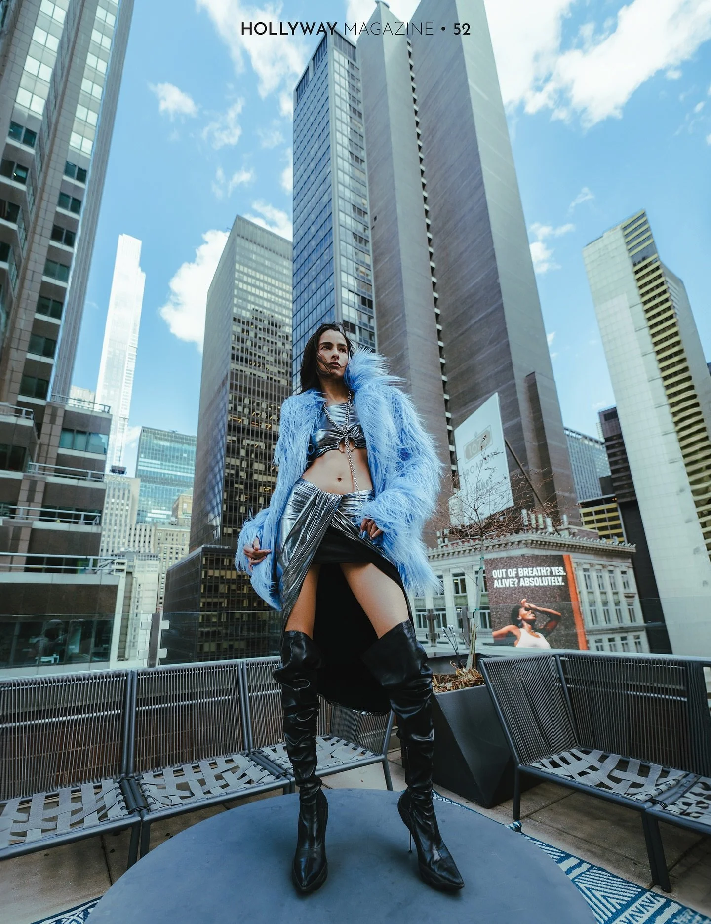 EDITO w/ @hollyway.magazine || CONCRETE GODDESS
-
Photographer : @chapixtures 
MUA : @gabriel.barse 
Hairstylist : @hairnailsbygiselle 
Stylist : @forbatok 
Model : @sh.priyanca @scouting_mgmt 
Assistants : @tiboaimelaphoto @hippocharlut 
Magazine : 