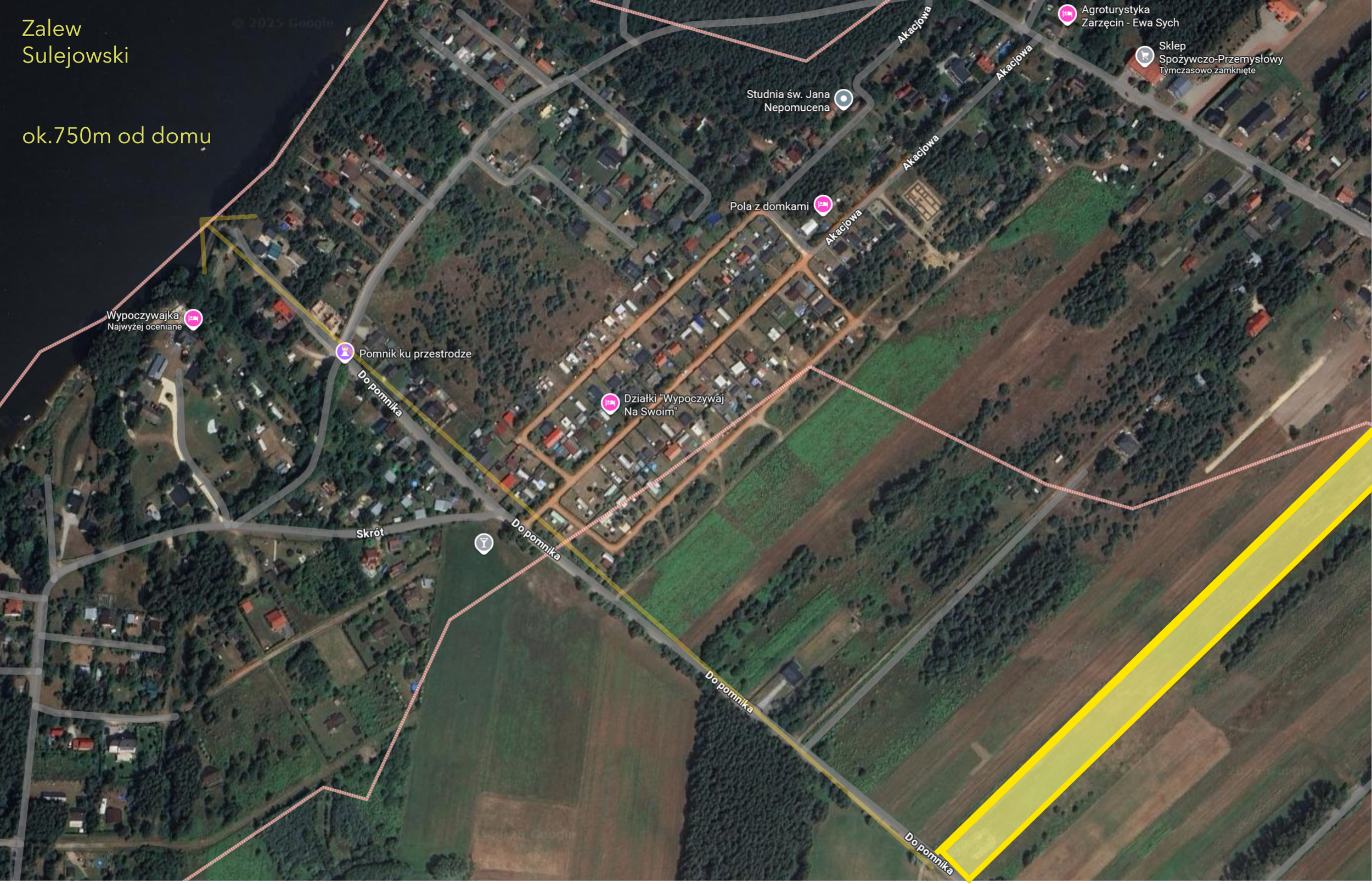 Satellite map showing the area of Zalew Sulejowski, with streets, houses, and green fields. There is a yellow highlighted path labeled "ok. 750m od domu" indicating a distance from a home, with an arrow pointing towards the lake.