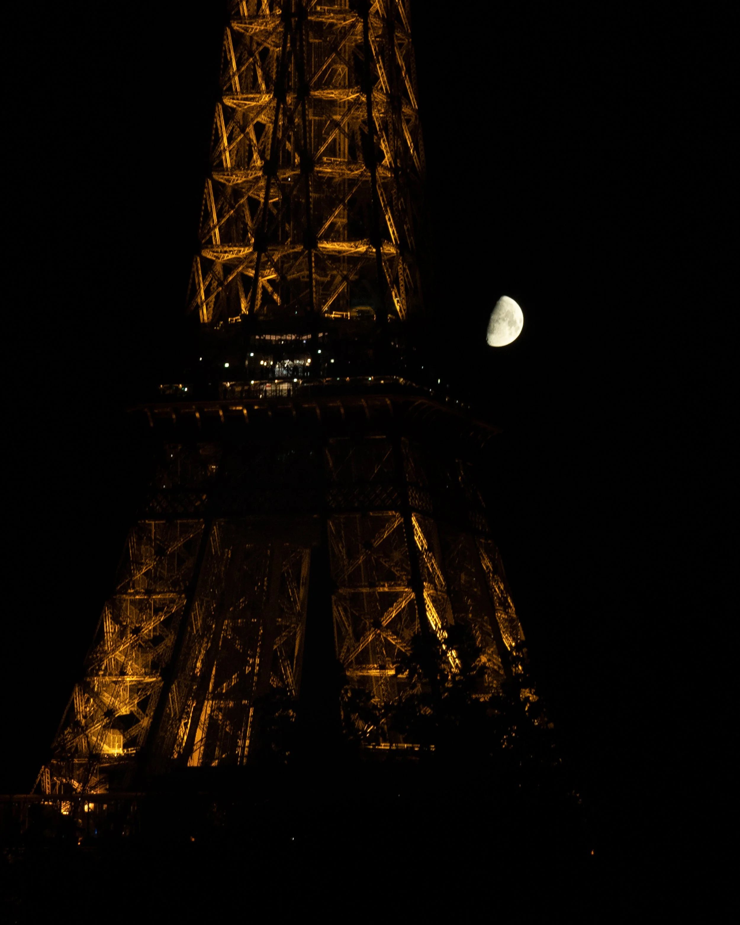 Alina Sepp_Moon Tower.jpg