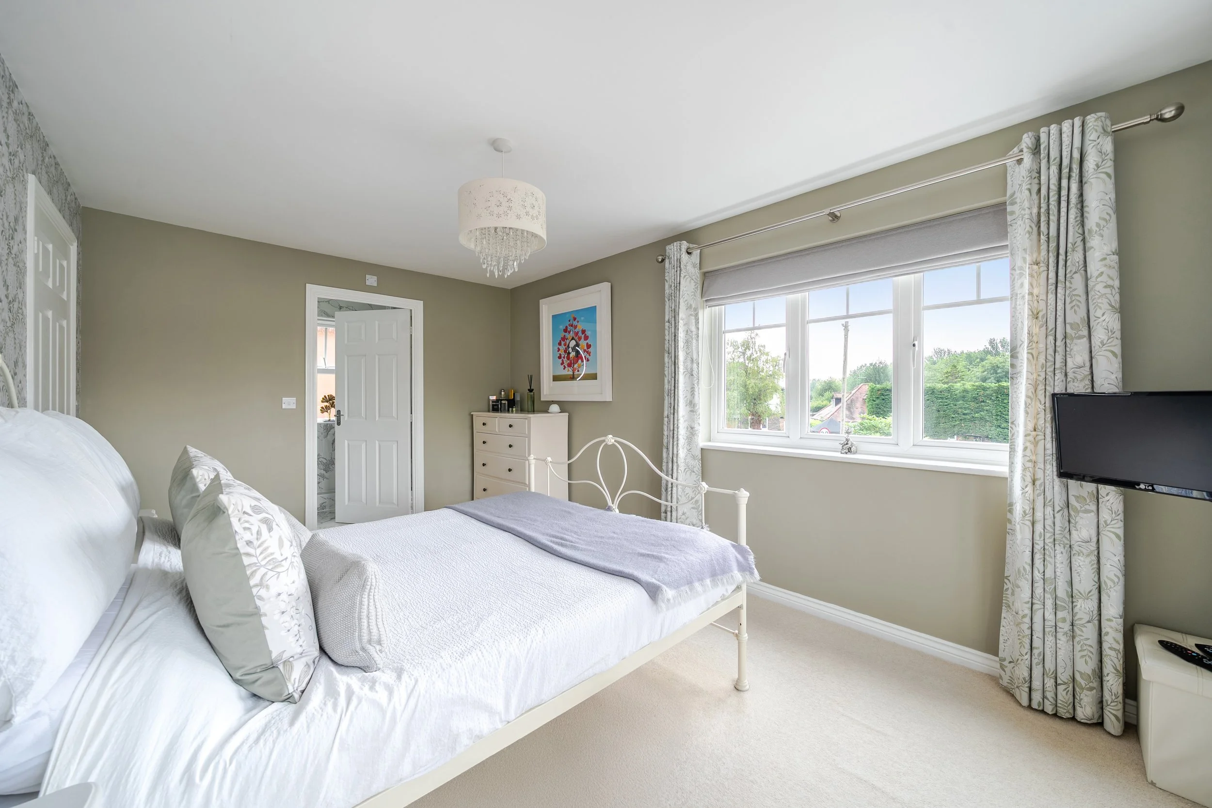 2-1328164-1-68822cd50a3b0-2 (1).jpg