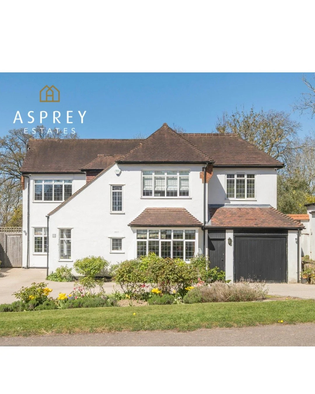 ✨ FOR SALE | &pound;1.2M ✨

Burgh Wood is detached family home with stunning views towards Banstead Downs and London beyond.

🏡 Neptune kitchen/breakfast room
🛏 4 generous bedrooms
🛁 2 luxury bathrooms
🌿 130ft rear garden
🚗 In-and-out carriage d