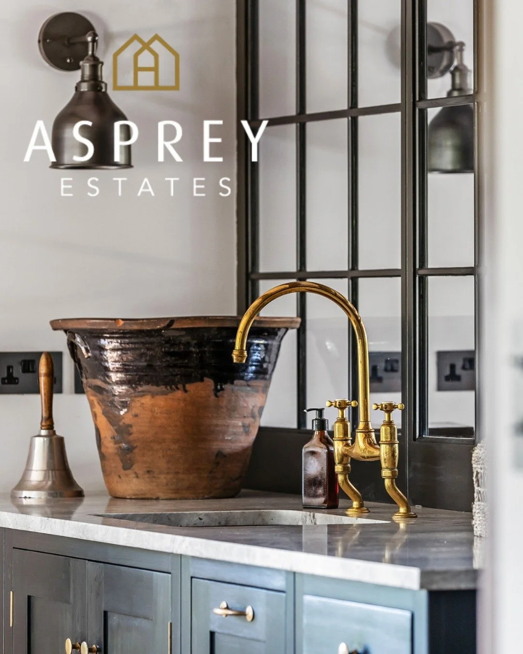 Top Ways to Update Your Home ✨
Looking to refresh your space without a full renovation? Small changes can make a big impact:

🎨 A fresh coat of paint &ndash; light, neutral tones can instantly brighten and modernise
🛋️ Update soft furnishings &ndas
