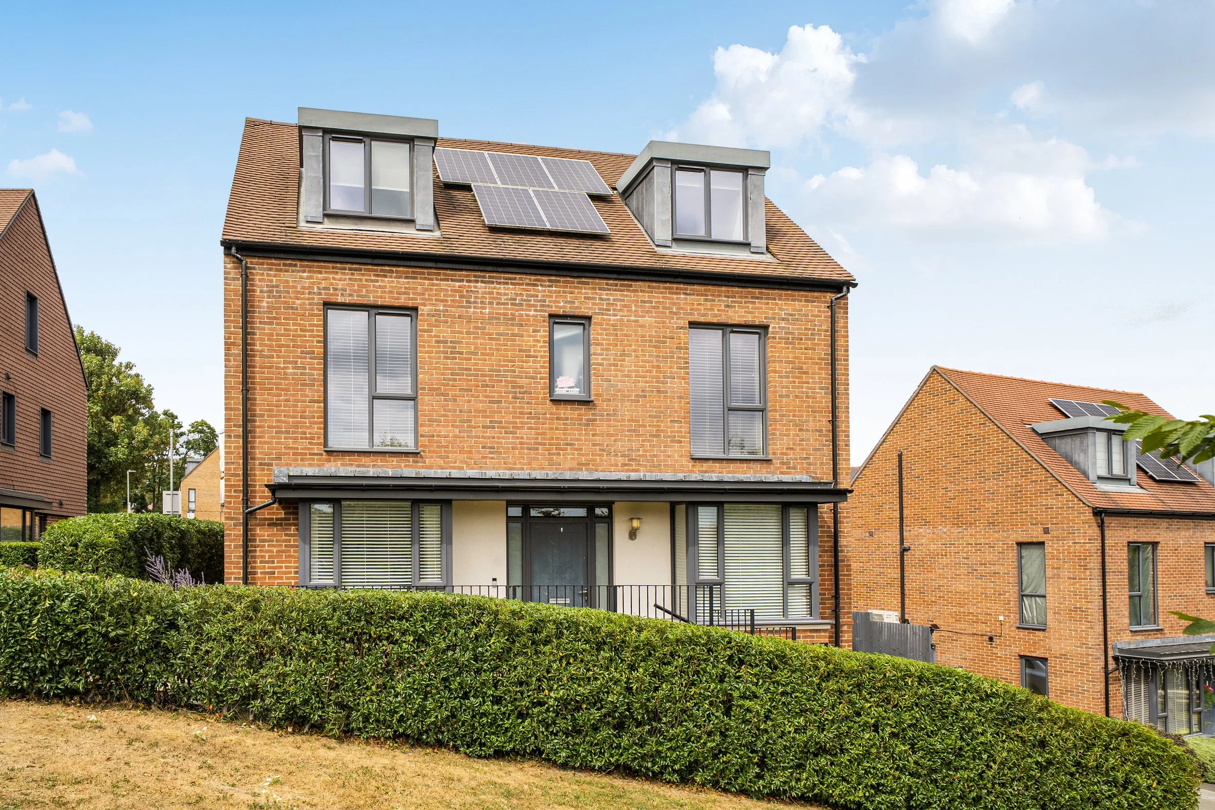6 Cattley Place, Coulsdon, CR5 3GT
