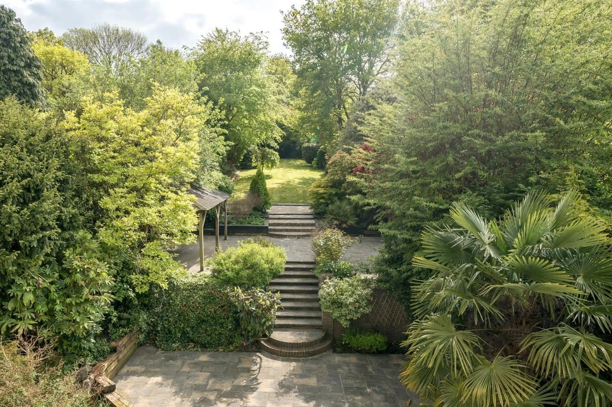 26 Holly Lane West 5.jpg