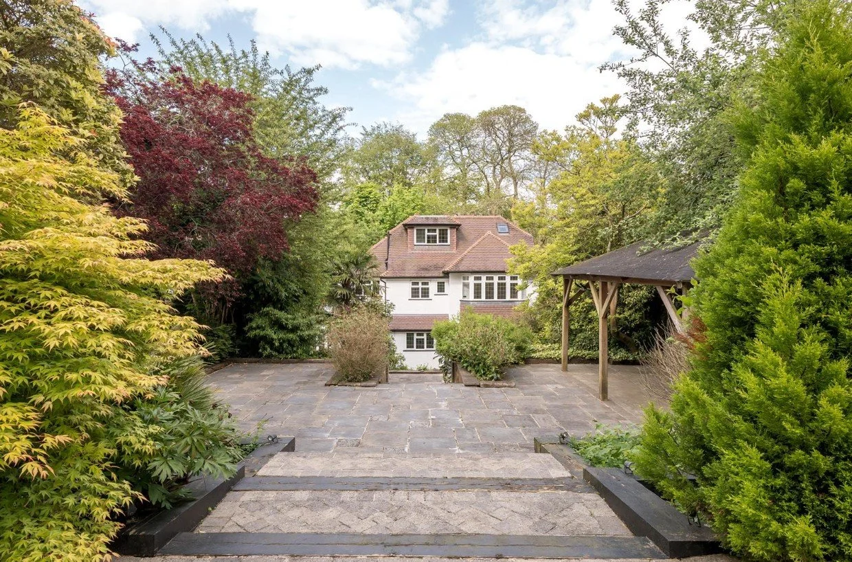 26 Holly Lane West 2.jpg