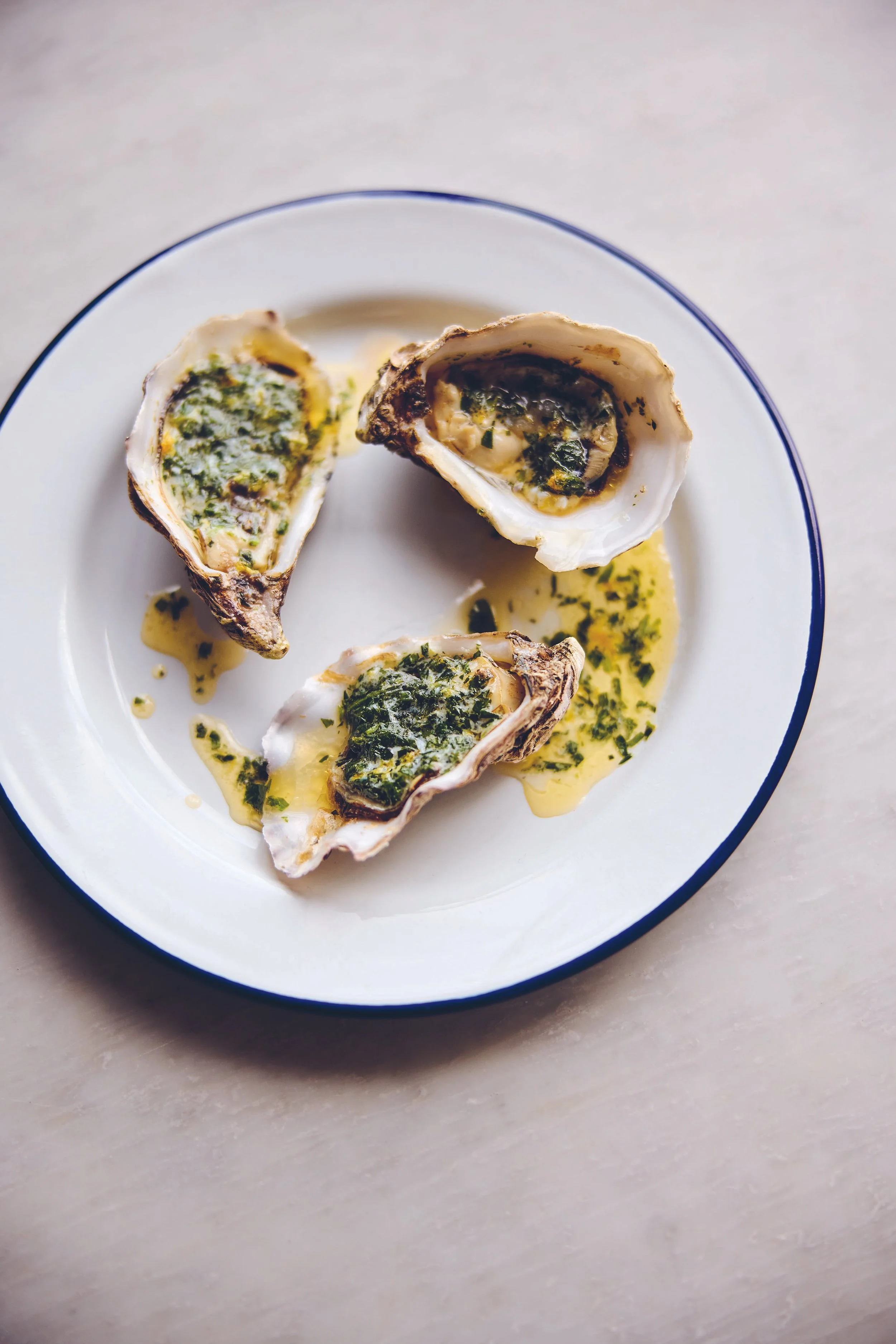 Grilled_Oysters_with_Tarragon_Butter_002.jpg