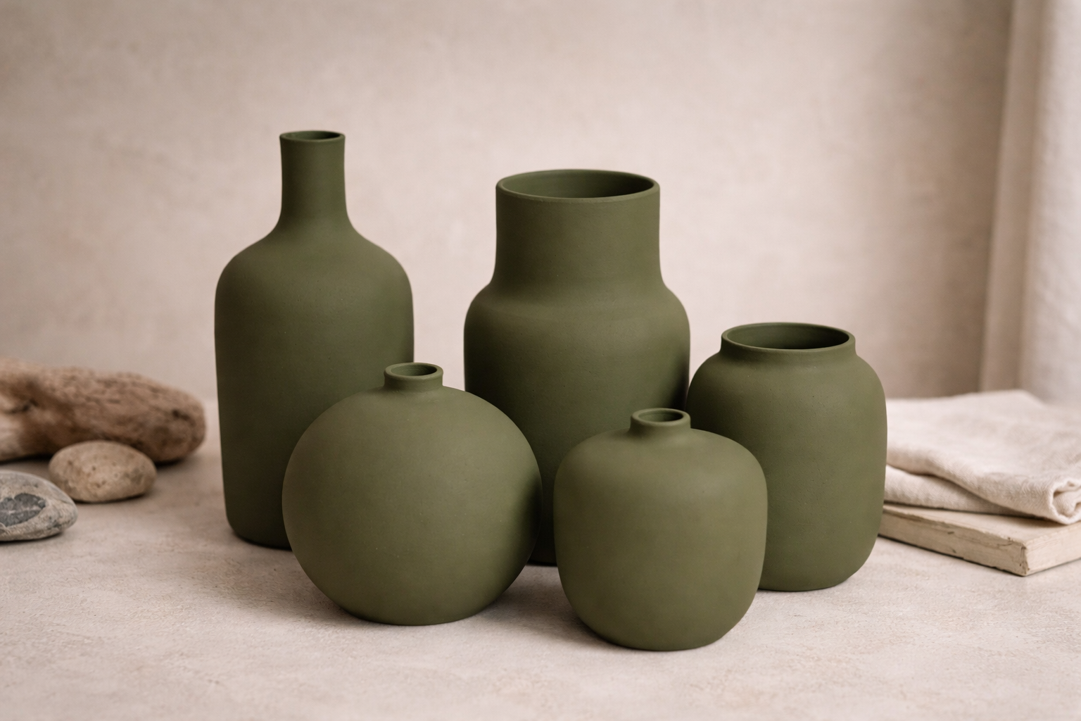collection vases ceramique portugaise artisanale vert olive design