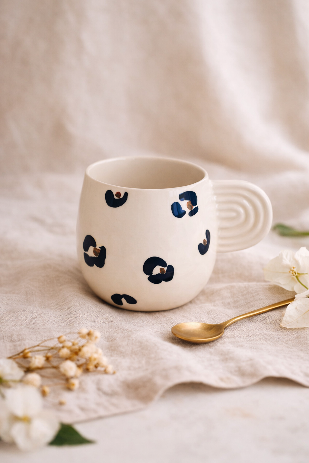 mug-leopard-artisanal-portugais-deco-maison-vases-bois-casa-milalmas.jpg