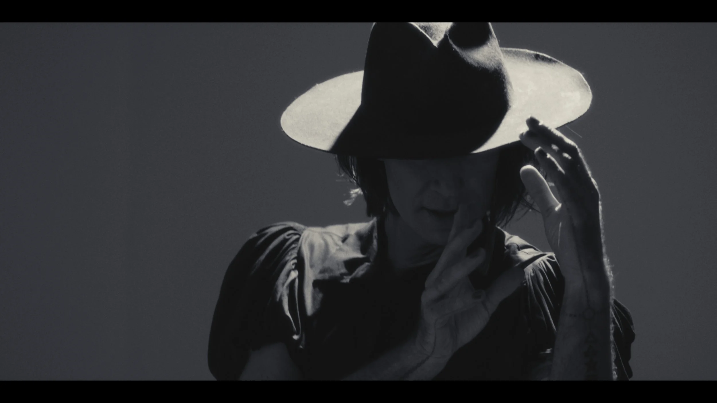 STILLS FROM THE CHASE MUSIC VIDEO WITH NES - BY MALEKTHUG X KAIBLN 