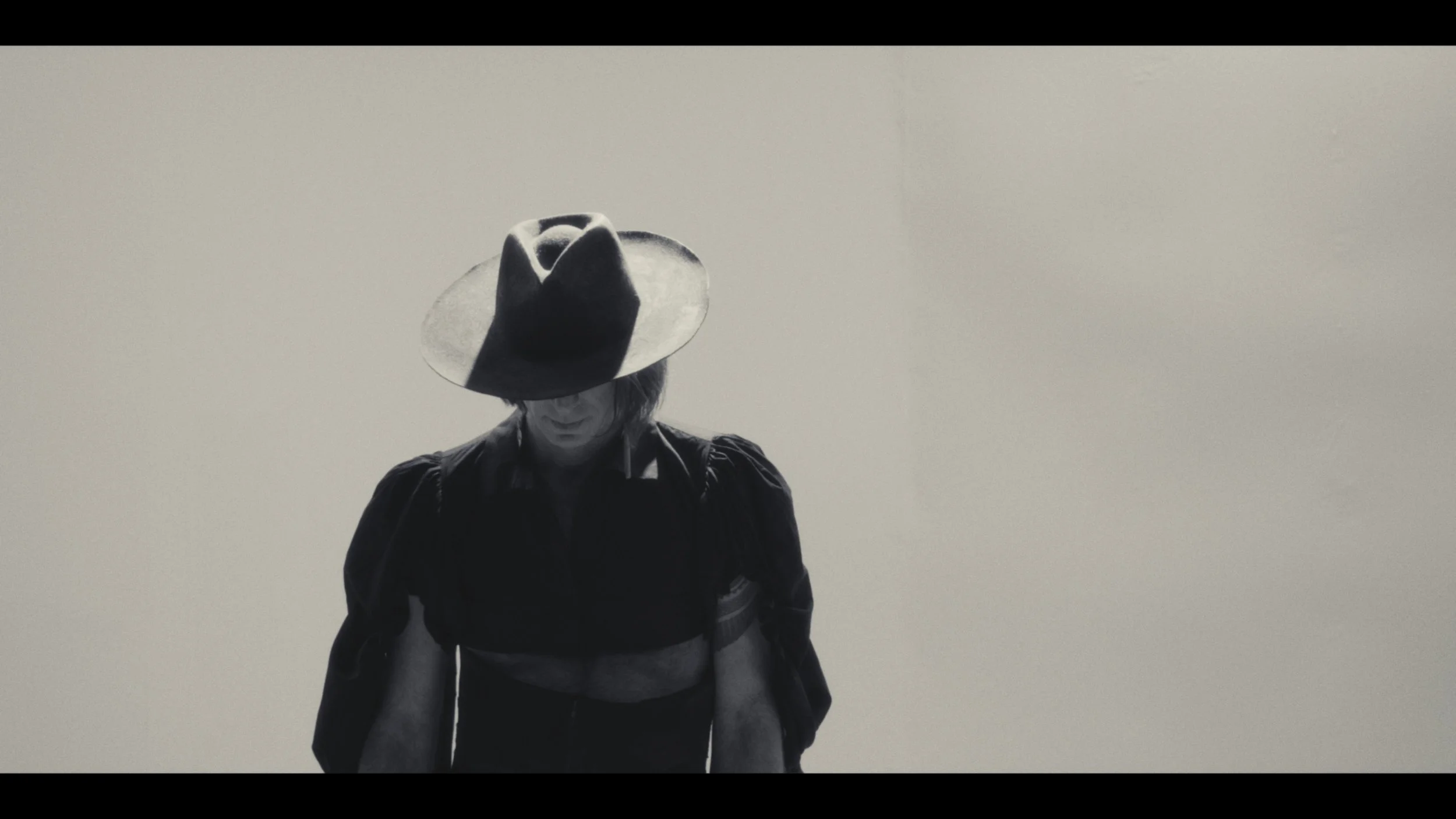 STILLS FROM THE CHASE MUSIC VIDEO WITH NES - BY MALEKTHUG X KAIBLN 