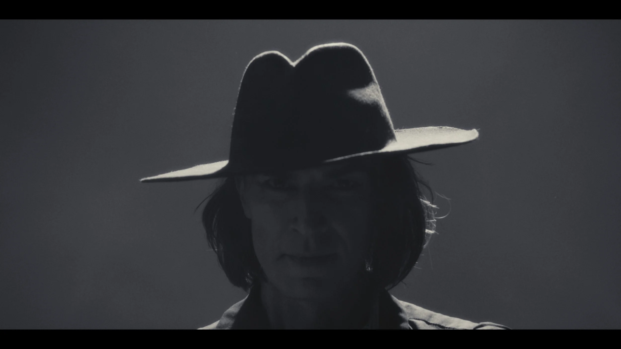 STILLS FROM THE CHASE MUSIC VIDEO WITH NES - BY MALEKTHUG X KAIBLN 