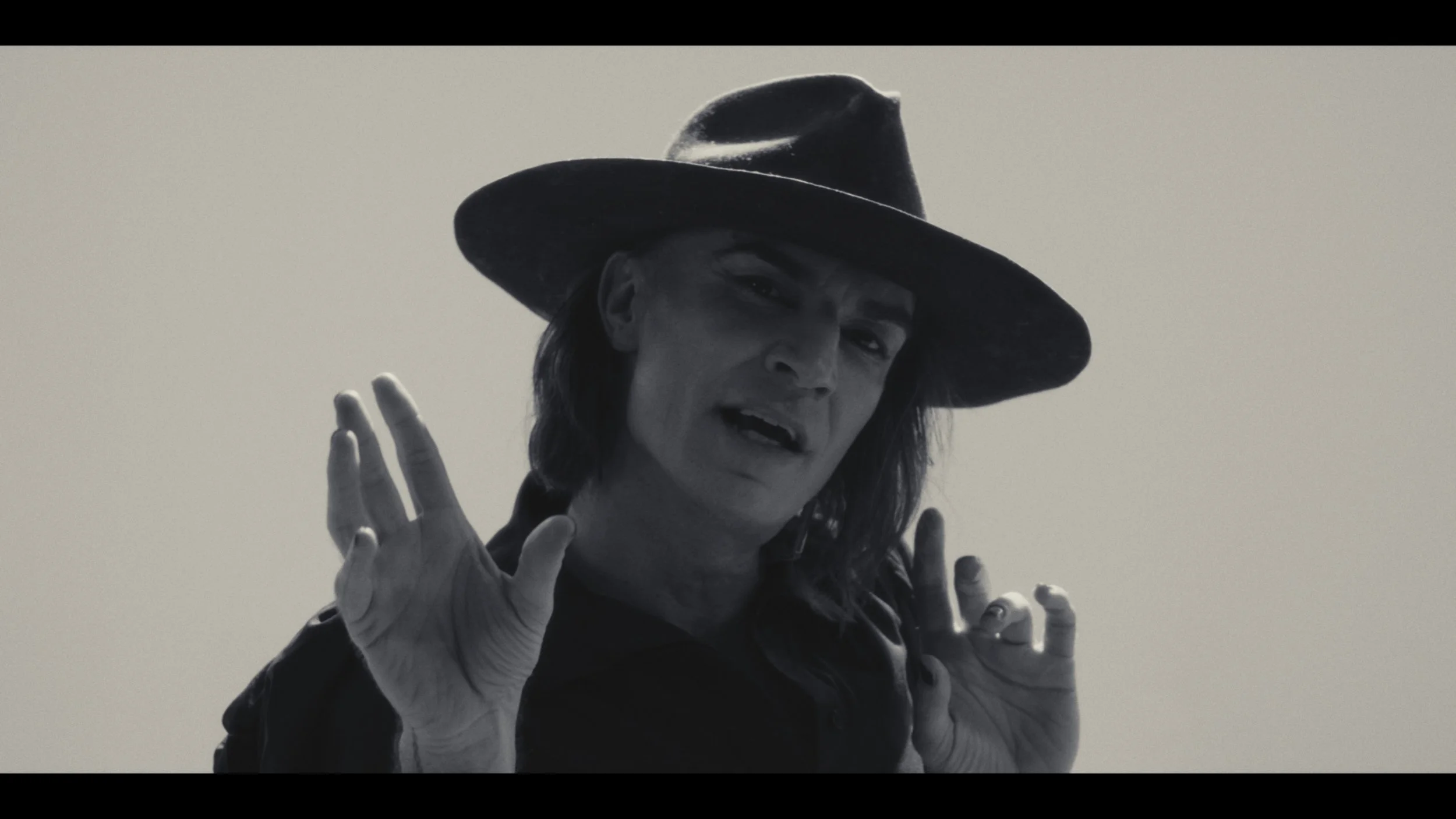 STILLS FROM THE CHASE MUSIC VIDEO WITH NES - BY MALEKTHUG X KAIBLN 