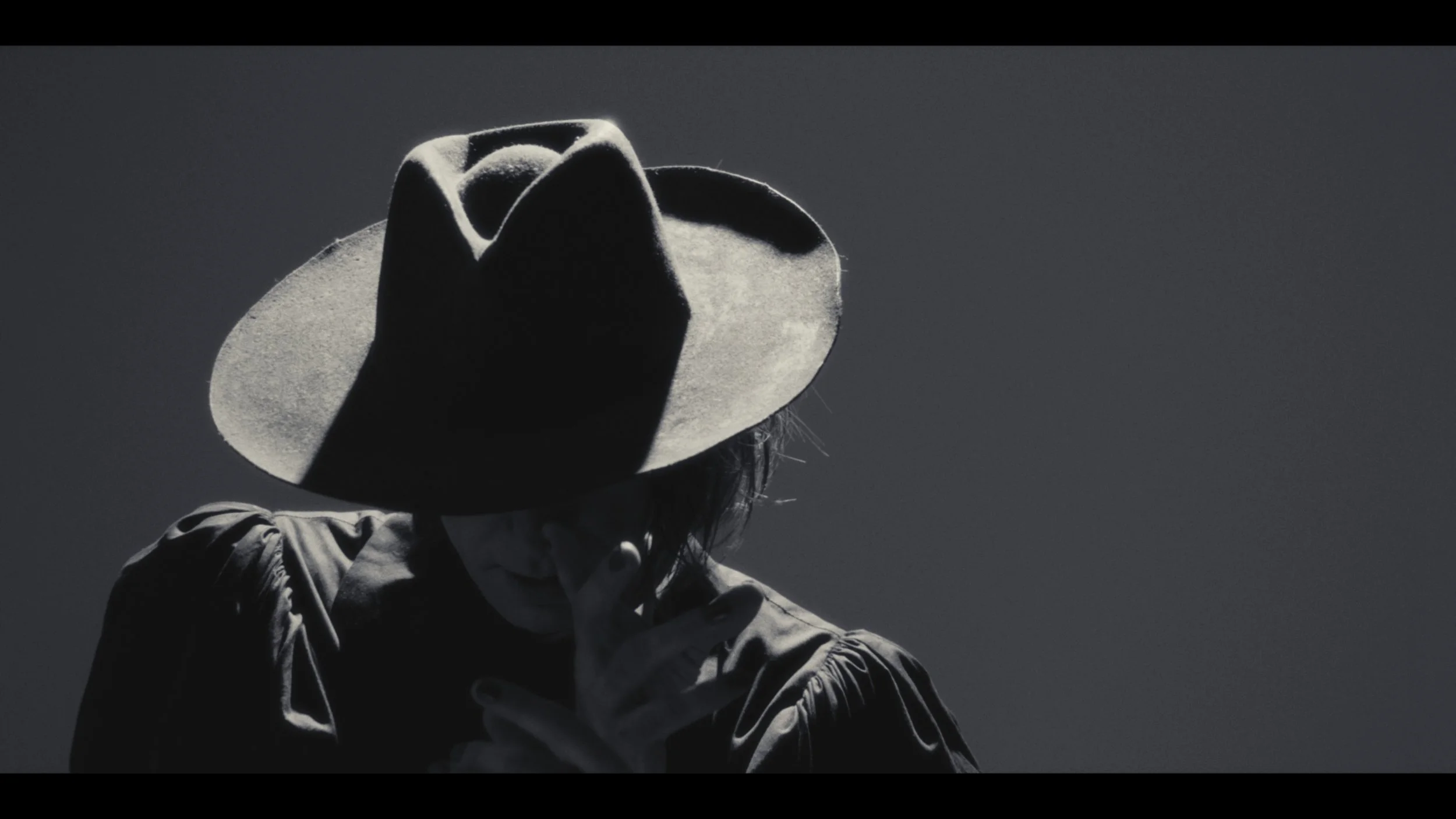 STILLS FROM THE CHASE MUSIC VIDEO WITH NES - BY MALEKTHUG X KAIBLN 