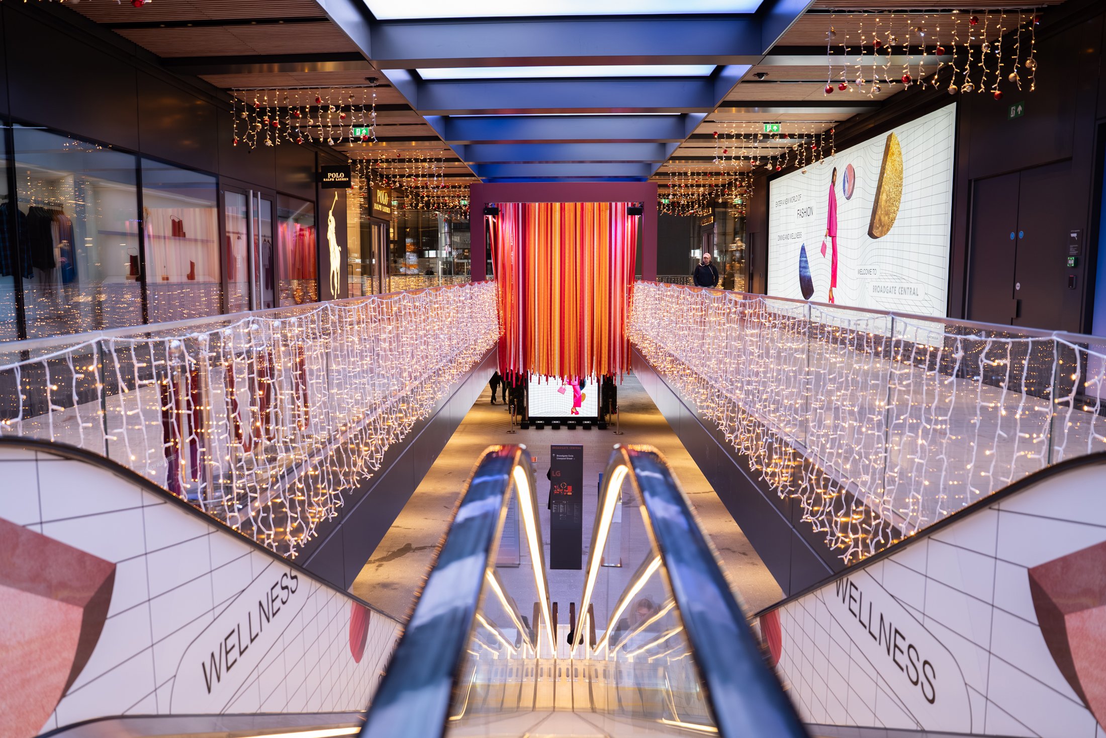 20251113_BG_1BG_Broadgate-Central-Launch_The-DROP-Area_Ribbons-(21).jpg