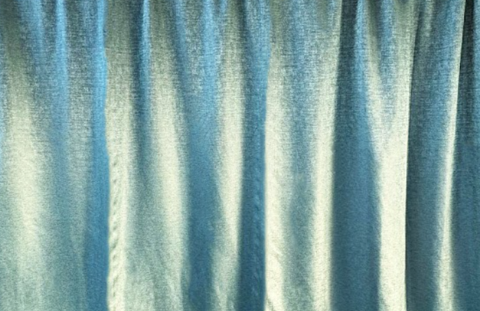 Svijetlo zeleni zastor kao photo booth pozadina — The Vibe™