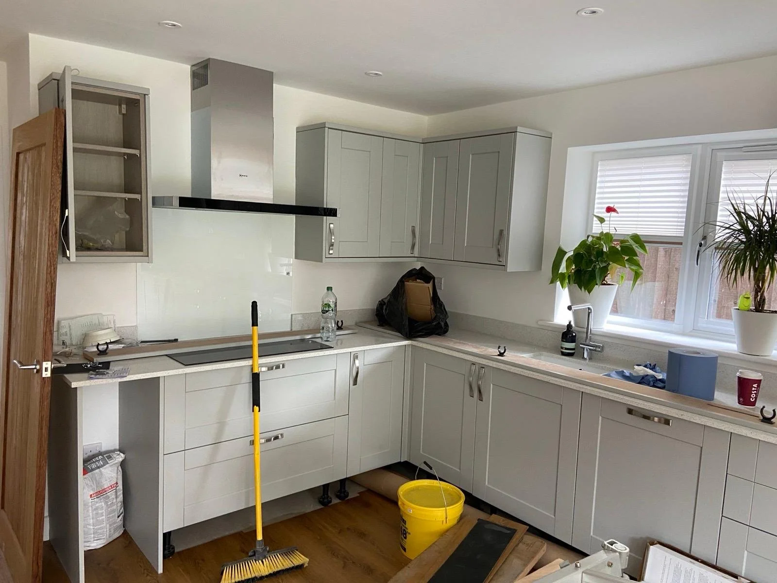 kitchen-fitter-install-swindon.jpeg