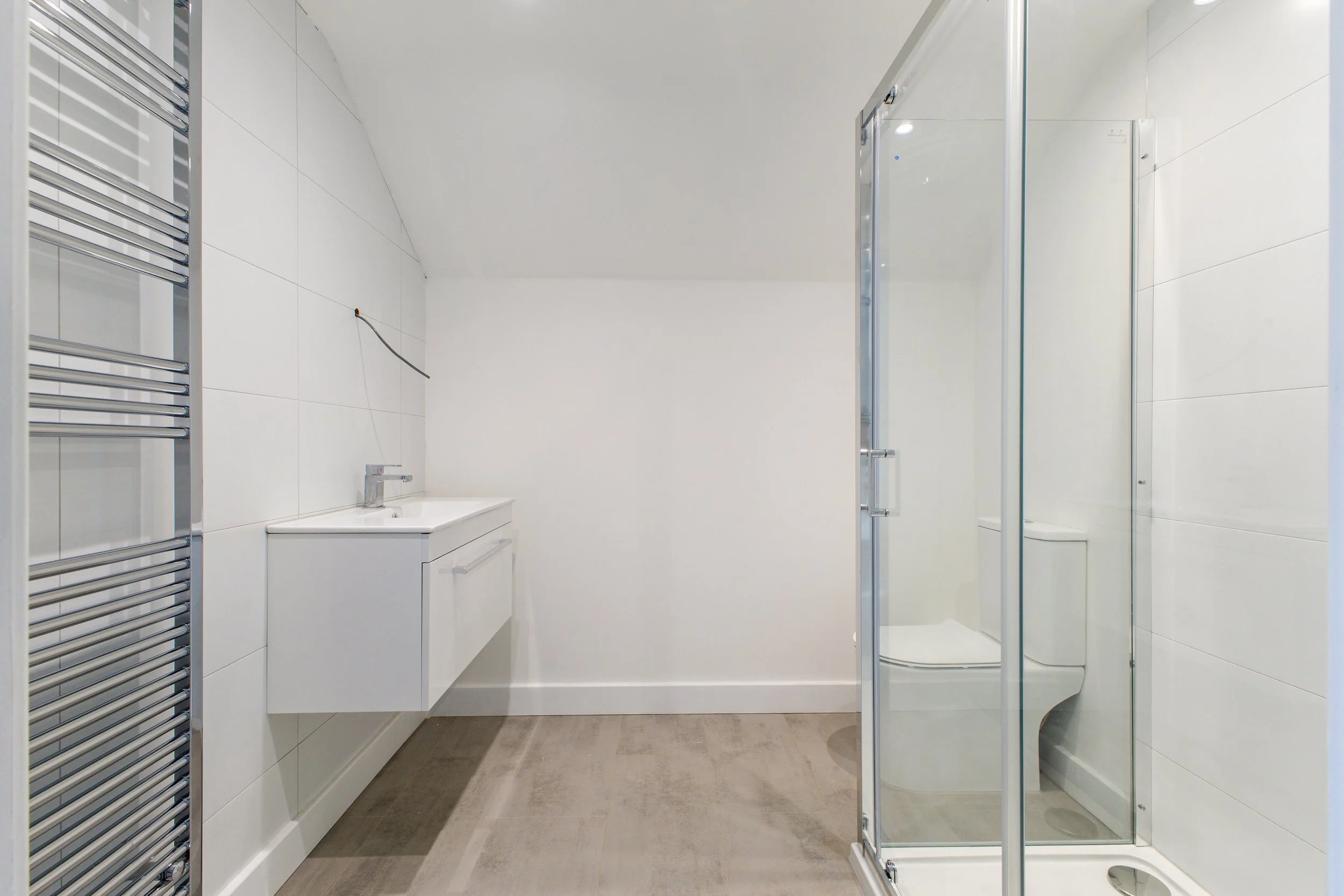 basingstoke-new-property-bathroom-shower-ensuite.jpg